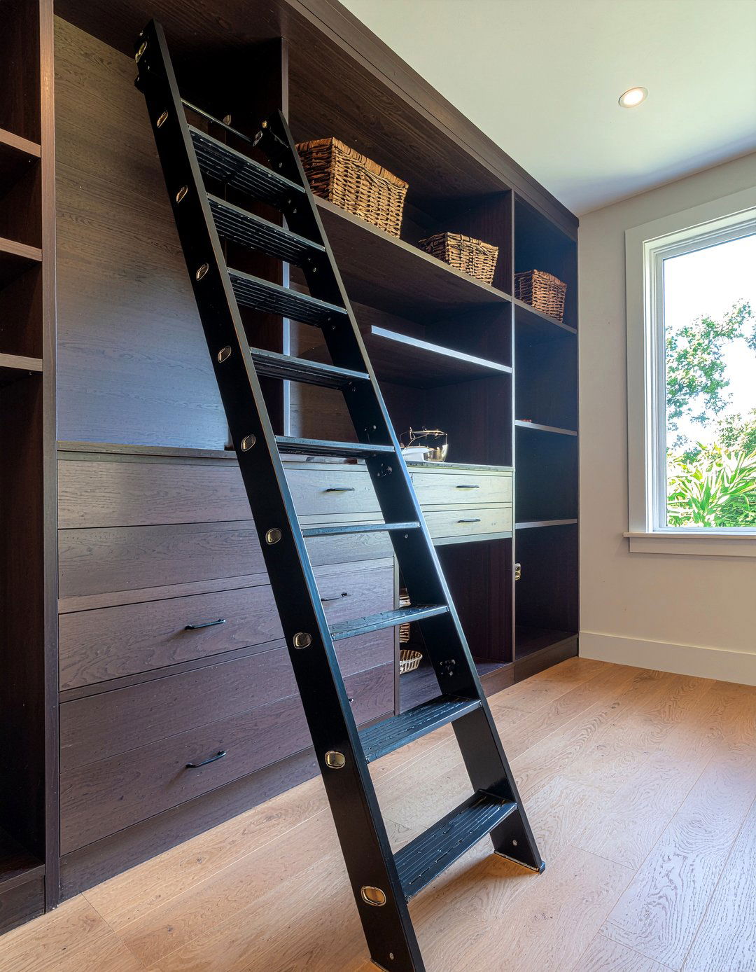 Pantry With Ladder - 30 butler's pantry kitchen ideas