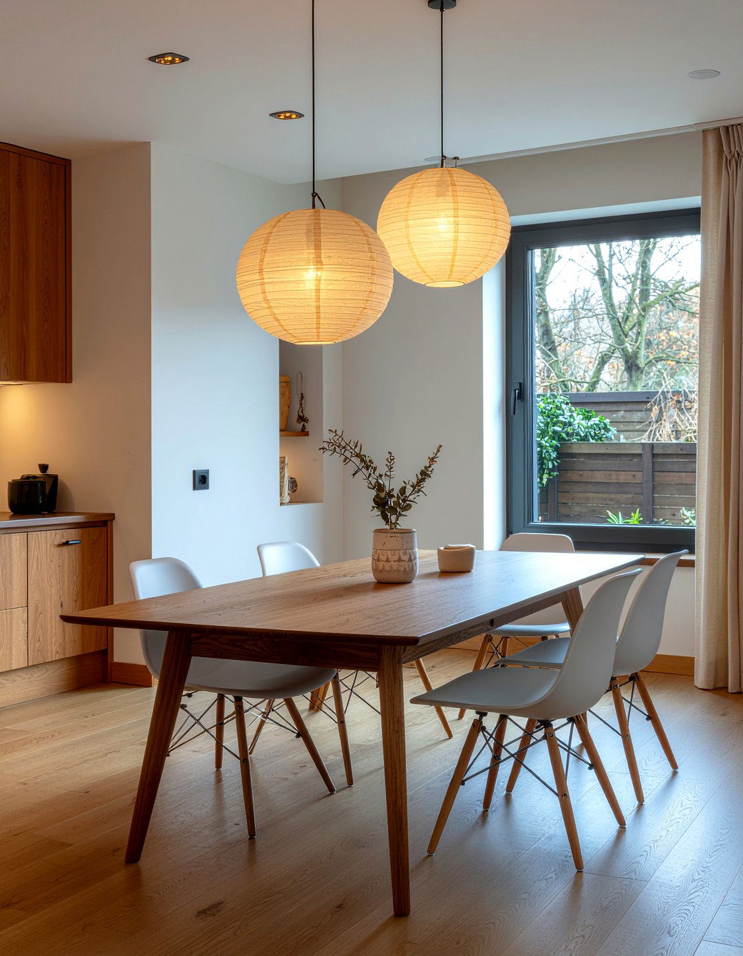 Paper Lantern Lighting - 30 Japanese dining room ideas