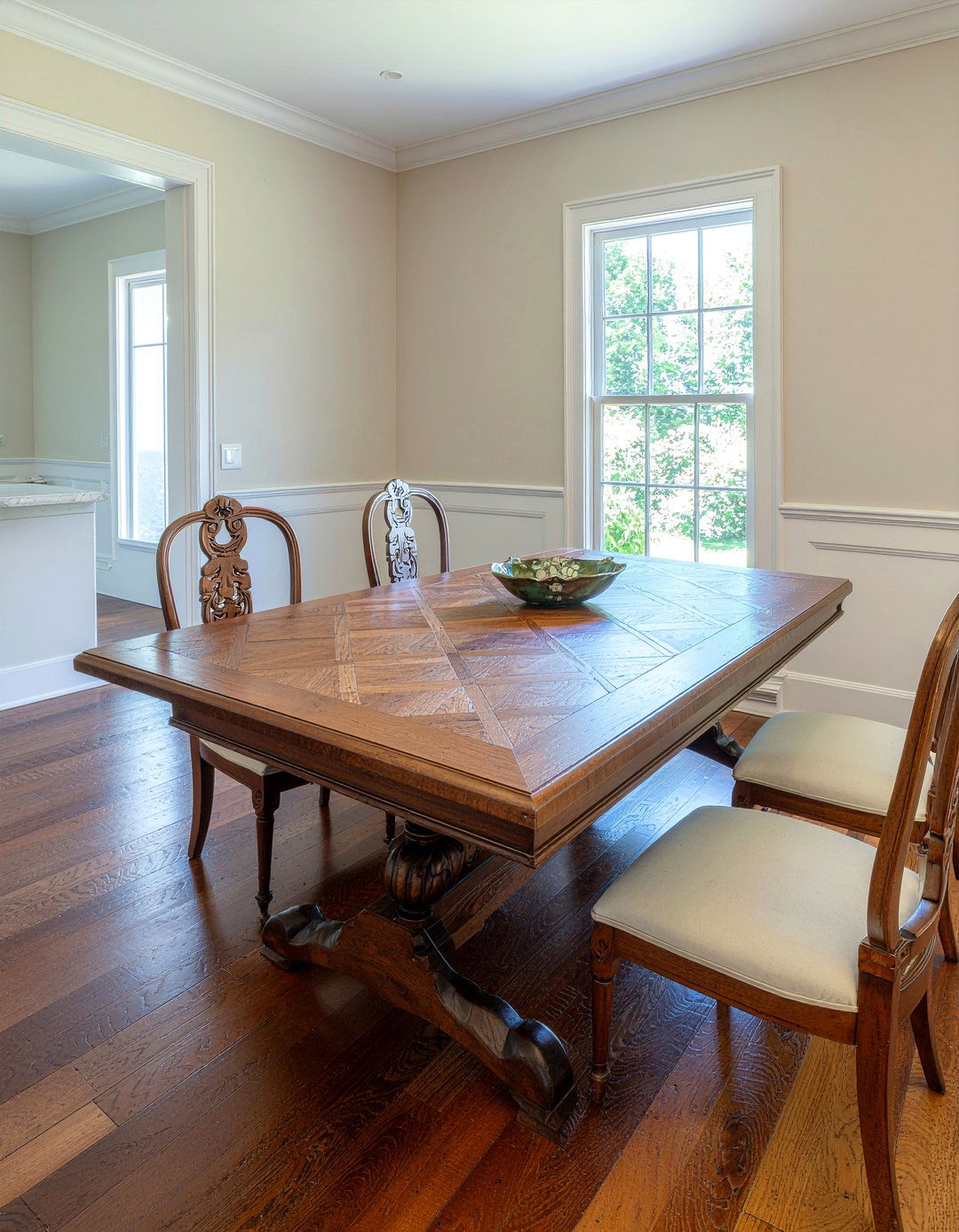 Parquet top oak table - 30 oak dining table ideas