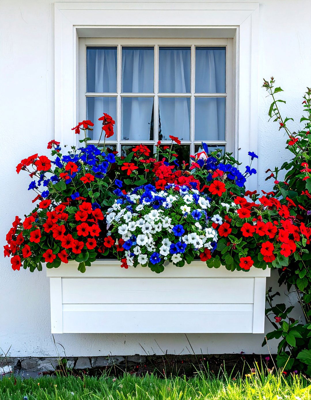 Patriotic flower box - 30 patriotic decor ideas