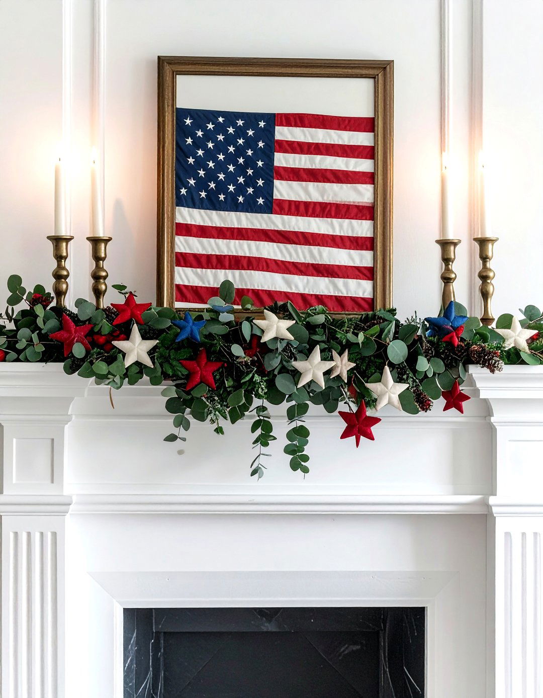 Patriotic mantle garland - 30 patriotic decor ideas