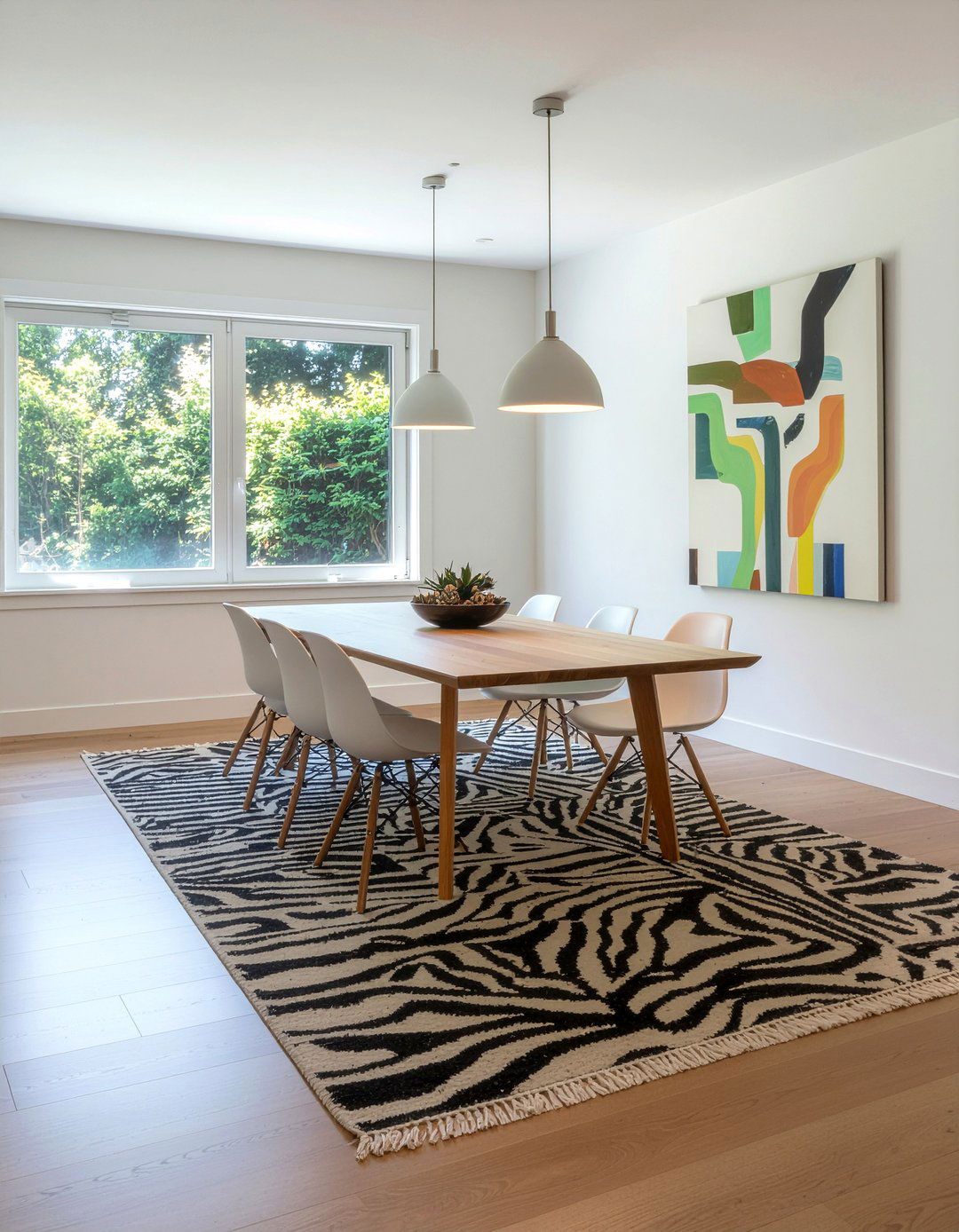 Patterned Area Rug - 30 maximalist dining room ideas