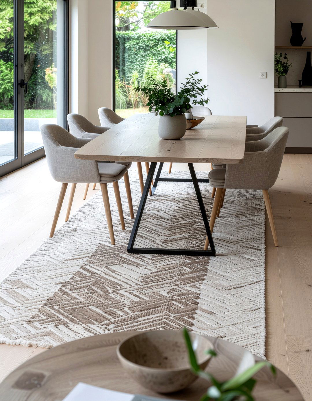 Patterned Beige Rug Dining Room - 30 neutral rug dining room ideas