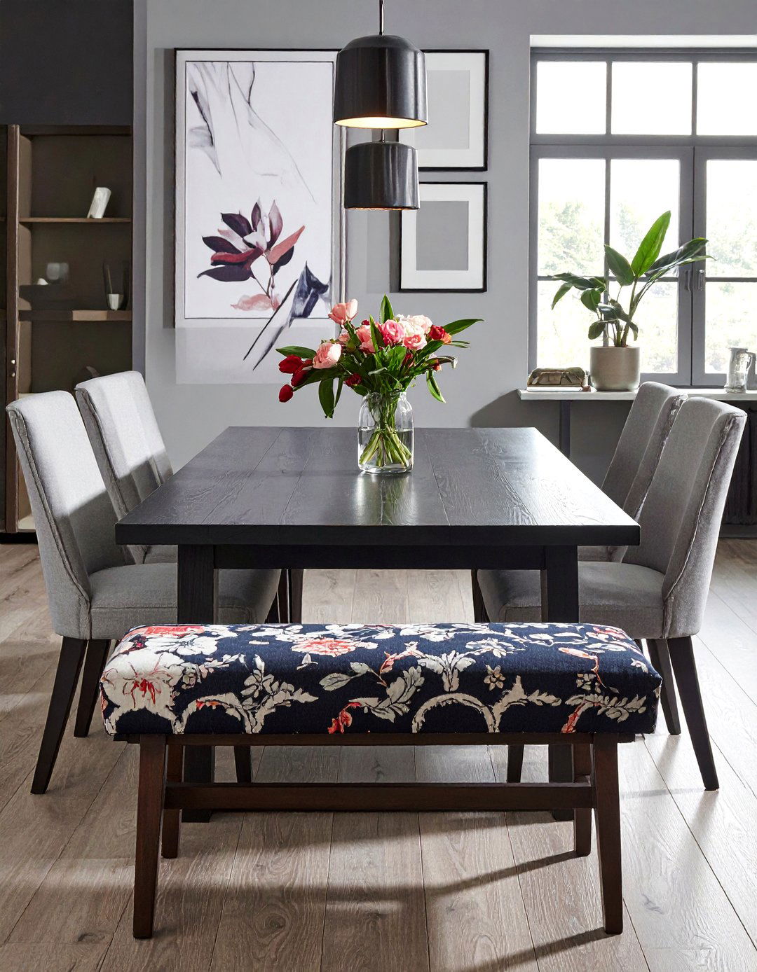 Patterned Fabric Bench - 30 upholstered dining bench ideas