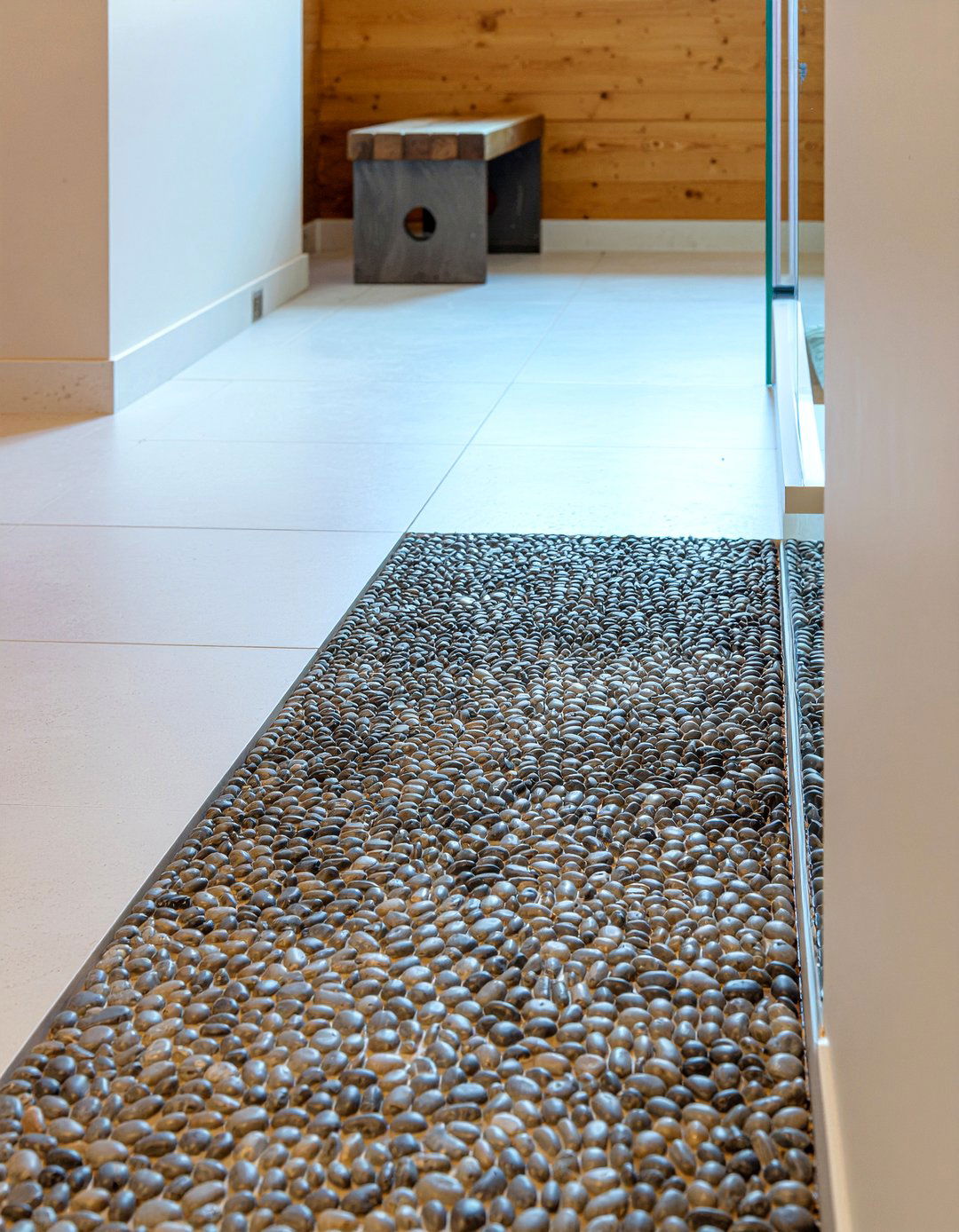 Pebble tile floor - 30 mountain bathroom ideas