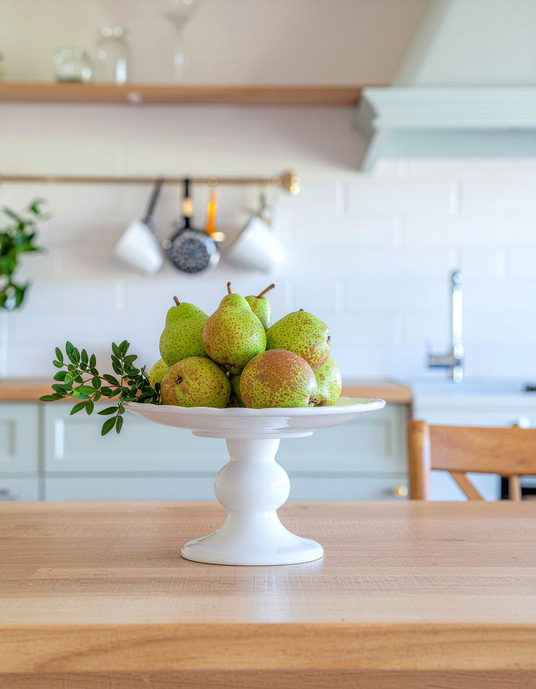 Pedestal Cake Stand - 30 kitchen centerpiece ideas