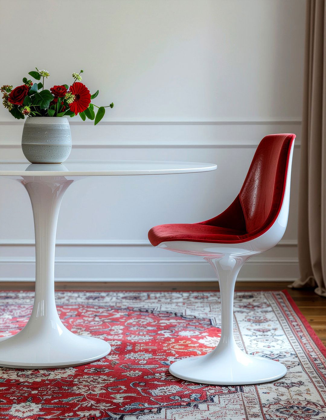 Pedestal Dining Chair - 30 dining room chair ideas