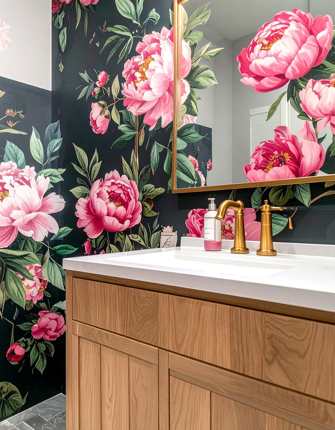 Peel and stick wallpaper - 30 bathroom wall decor ideas