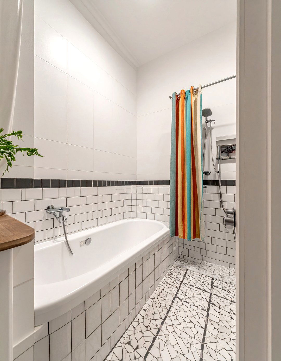 Penny Tile - 30 bathtub tile ideas