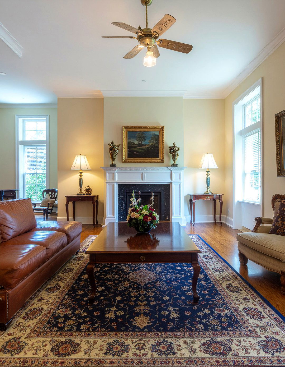 Persian rug - 30 living room classic furniture ideas