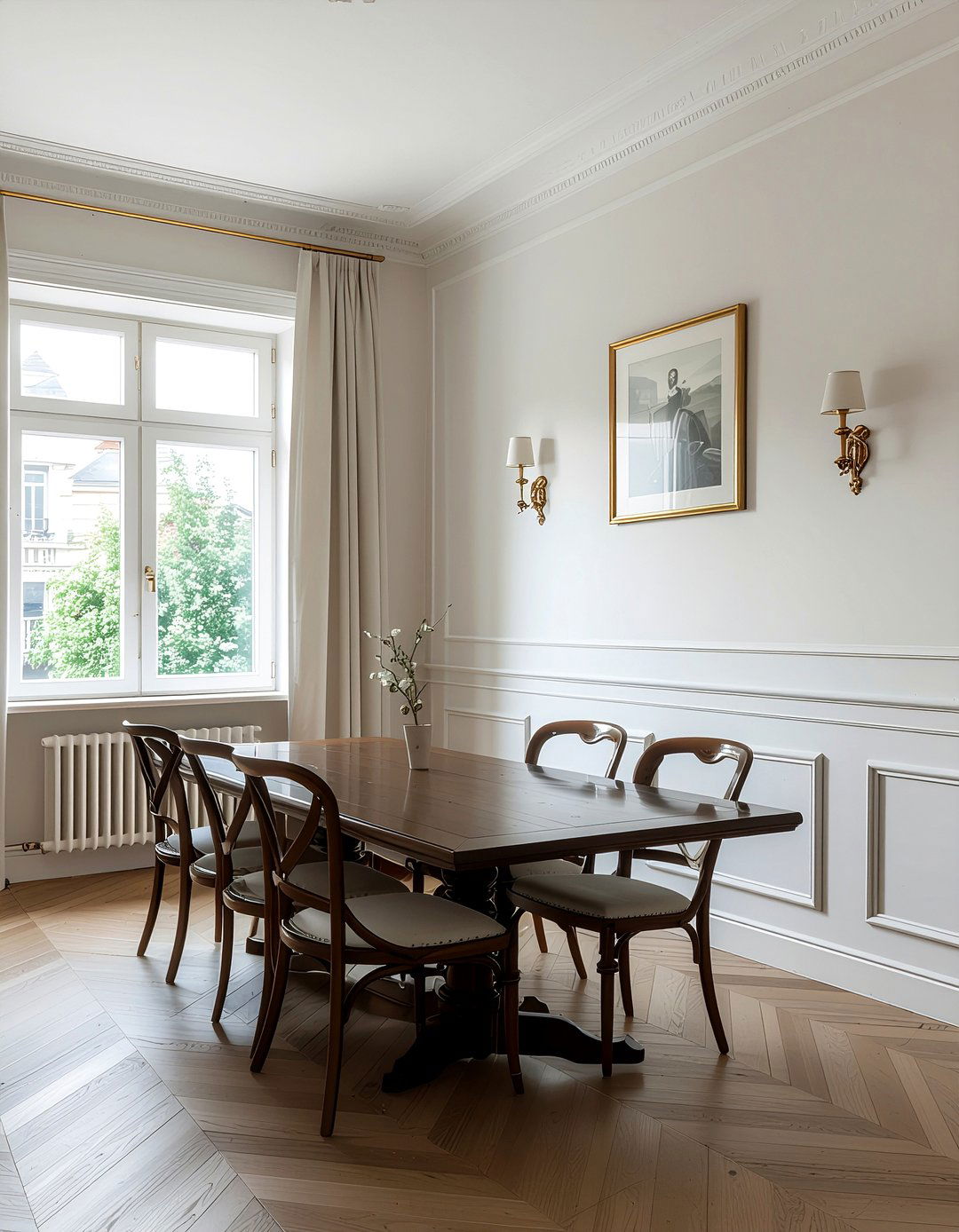 Picture Rail With Decorative Hooks - 30 dining room picture rail ideas