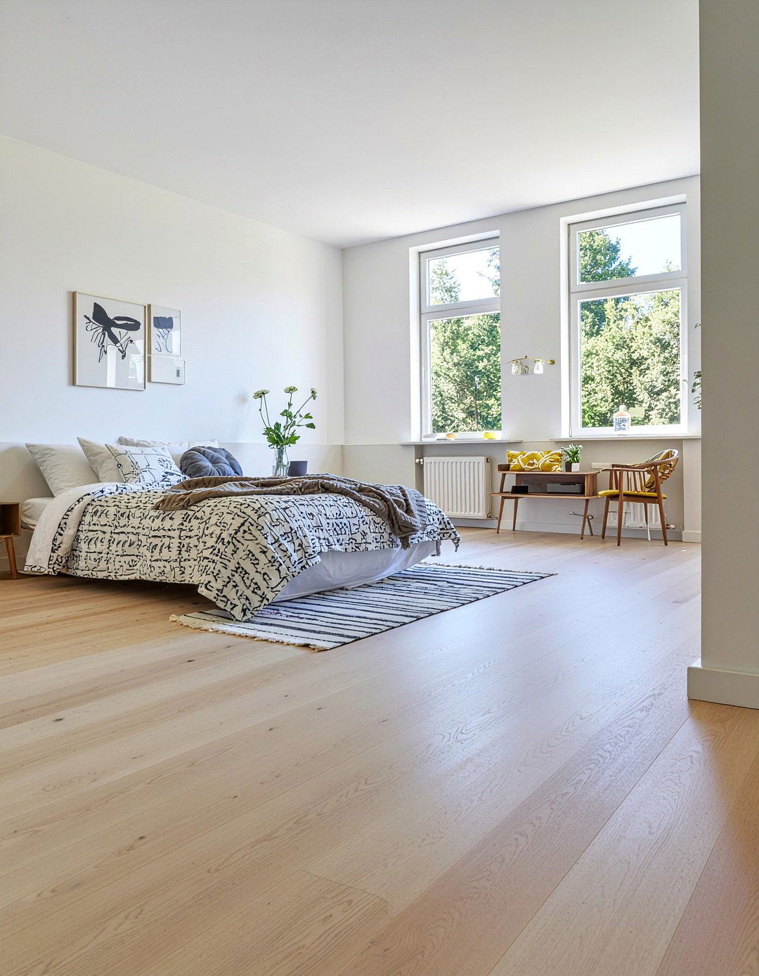 Pine wood flooring - 30 Norwegian bedroom ideas