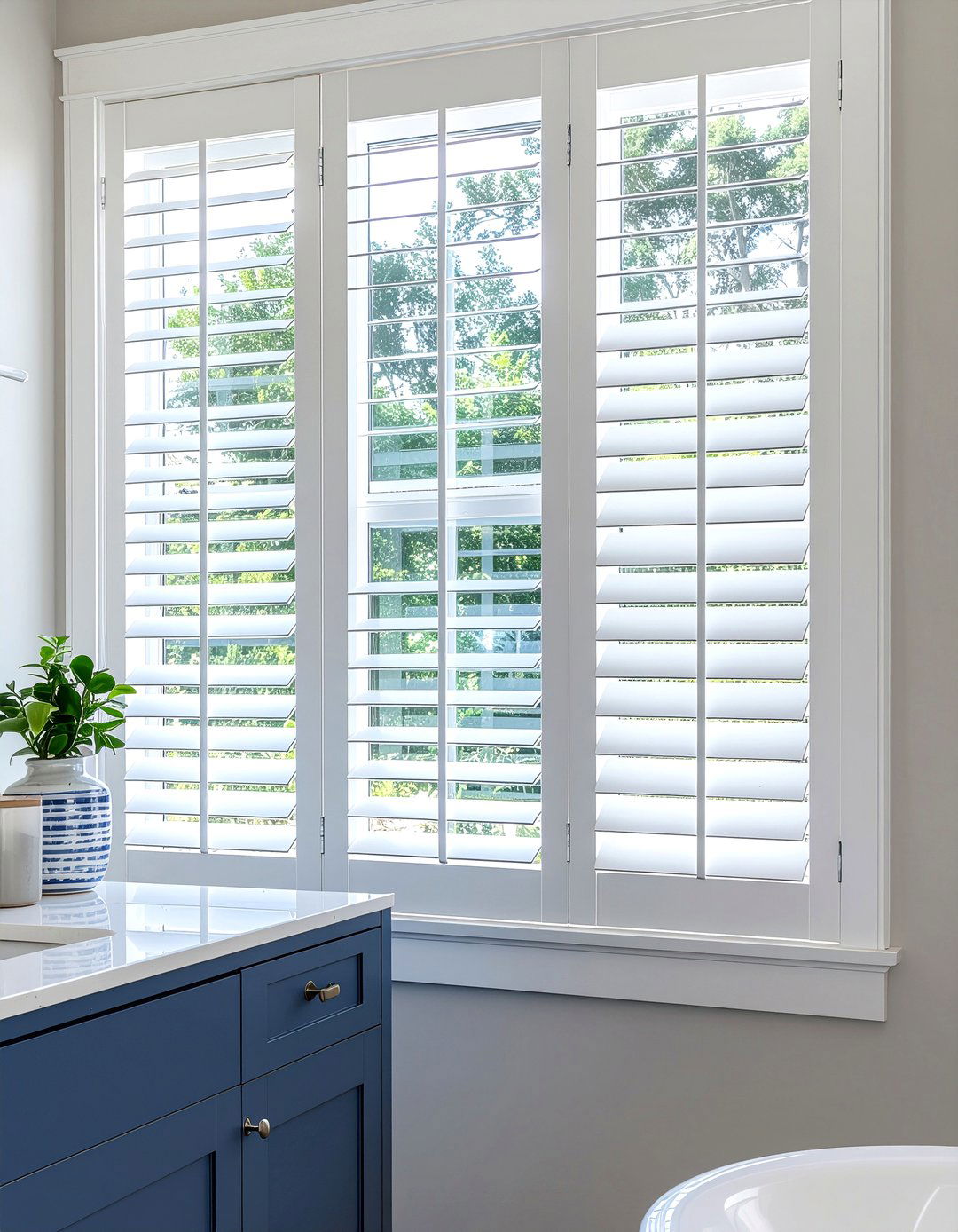 Plantation shutters bathroom window - 30 bathroom privacy window ideas