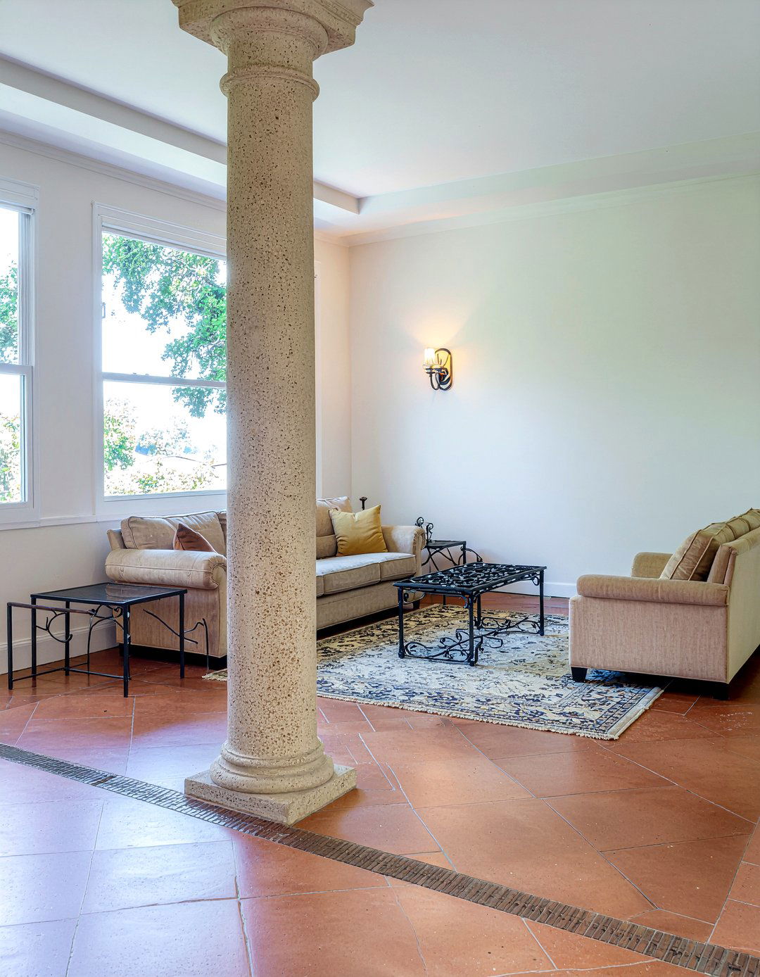 Plaster Column - 30 living room column ideas