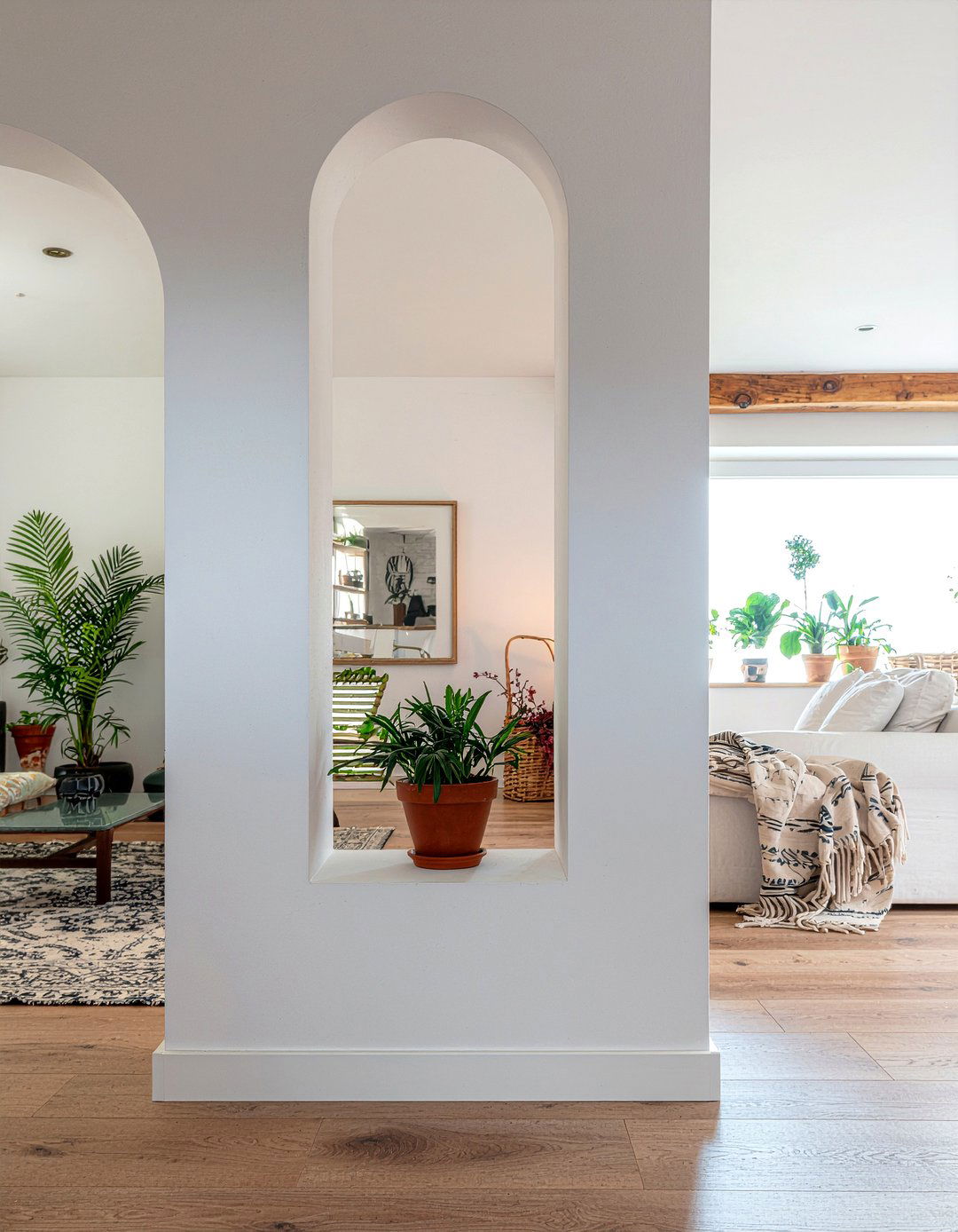 Plaster Finish Wall Niche - 30 living room wall niches