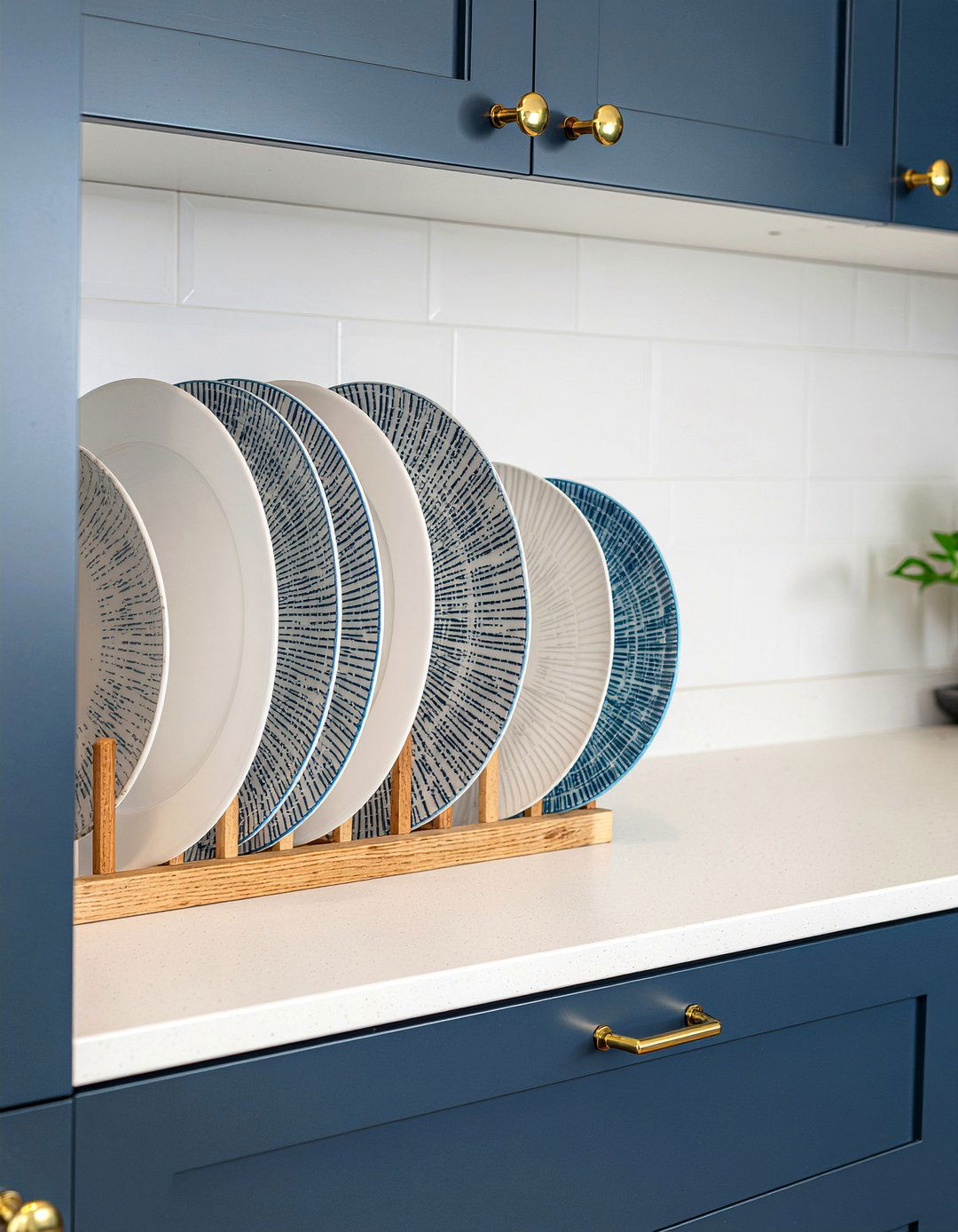 Plate Storage Organizer - 30 deep drawer kitchen ideas