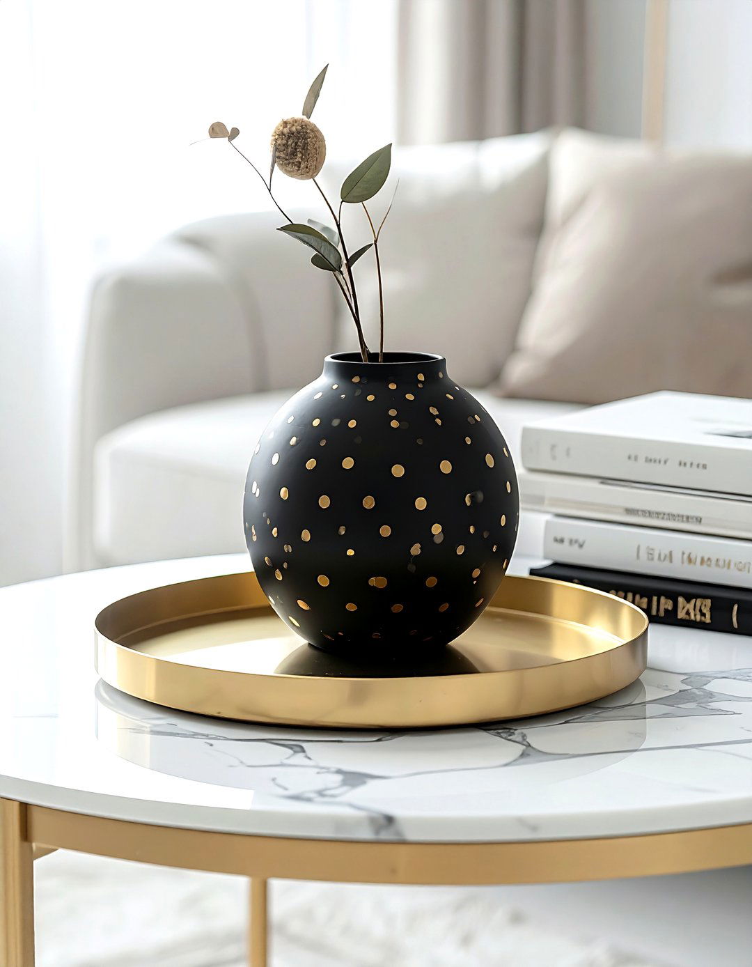 Polka dot and geometric accent - 30 pattern mixing decor ideas
