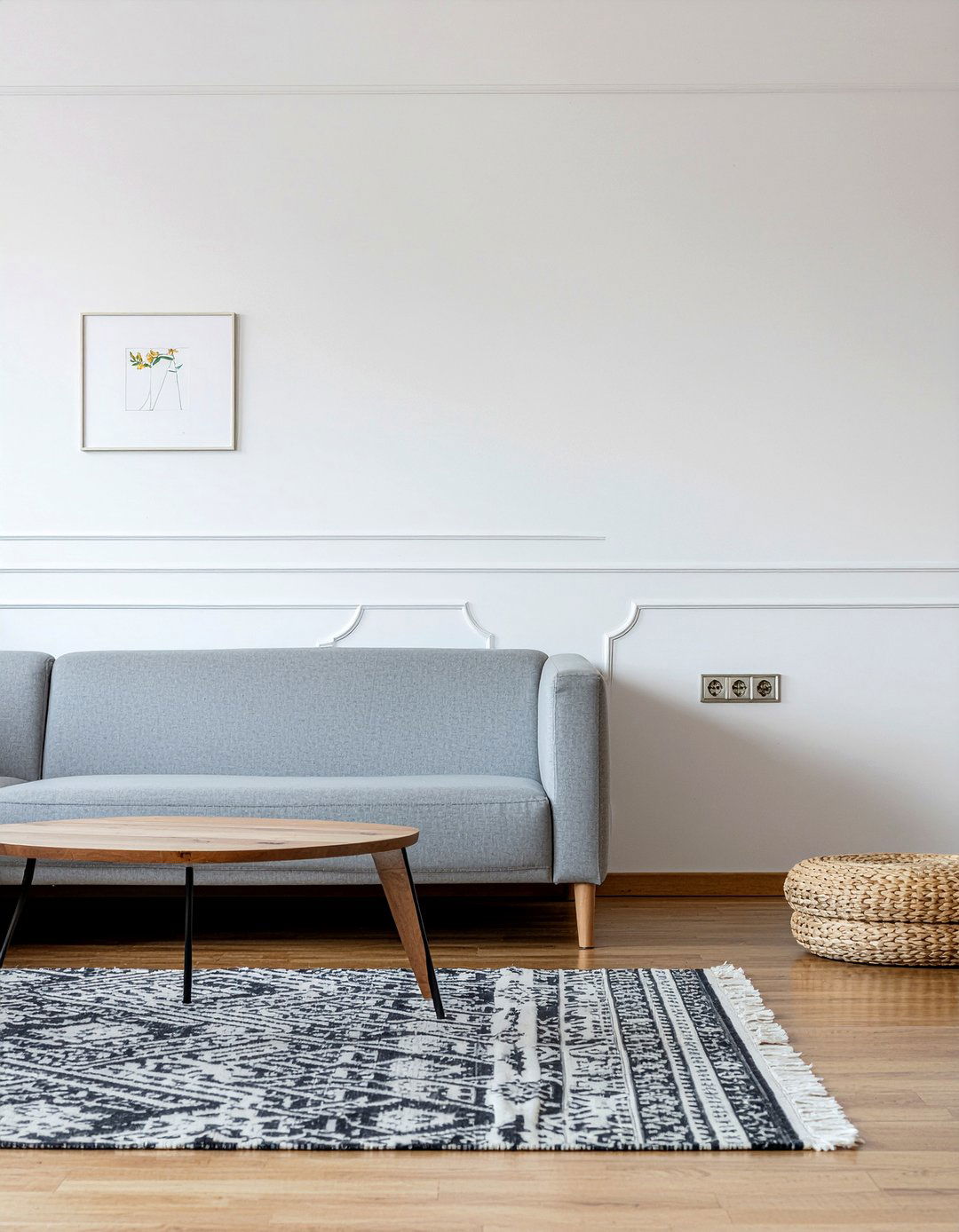 Pony wall with electrical outlets - 30 living room pony wall ideas