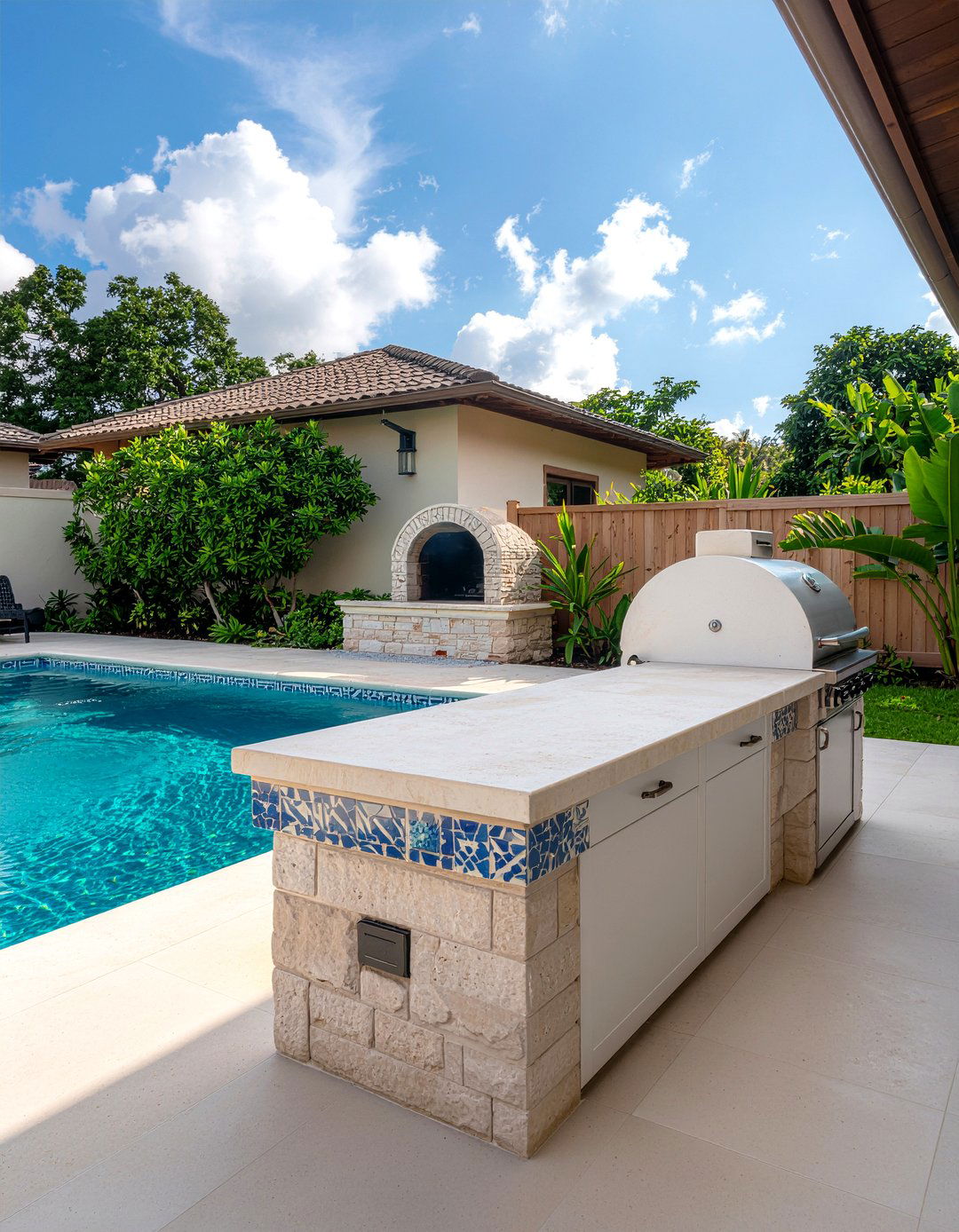 Poolside Pizza Oven - 30 outdoor kitchen pizza oven ideas