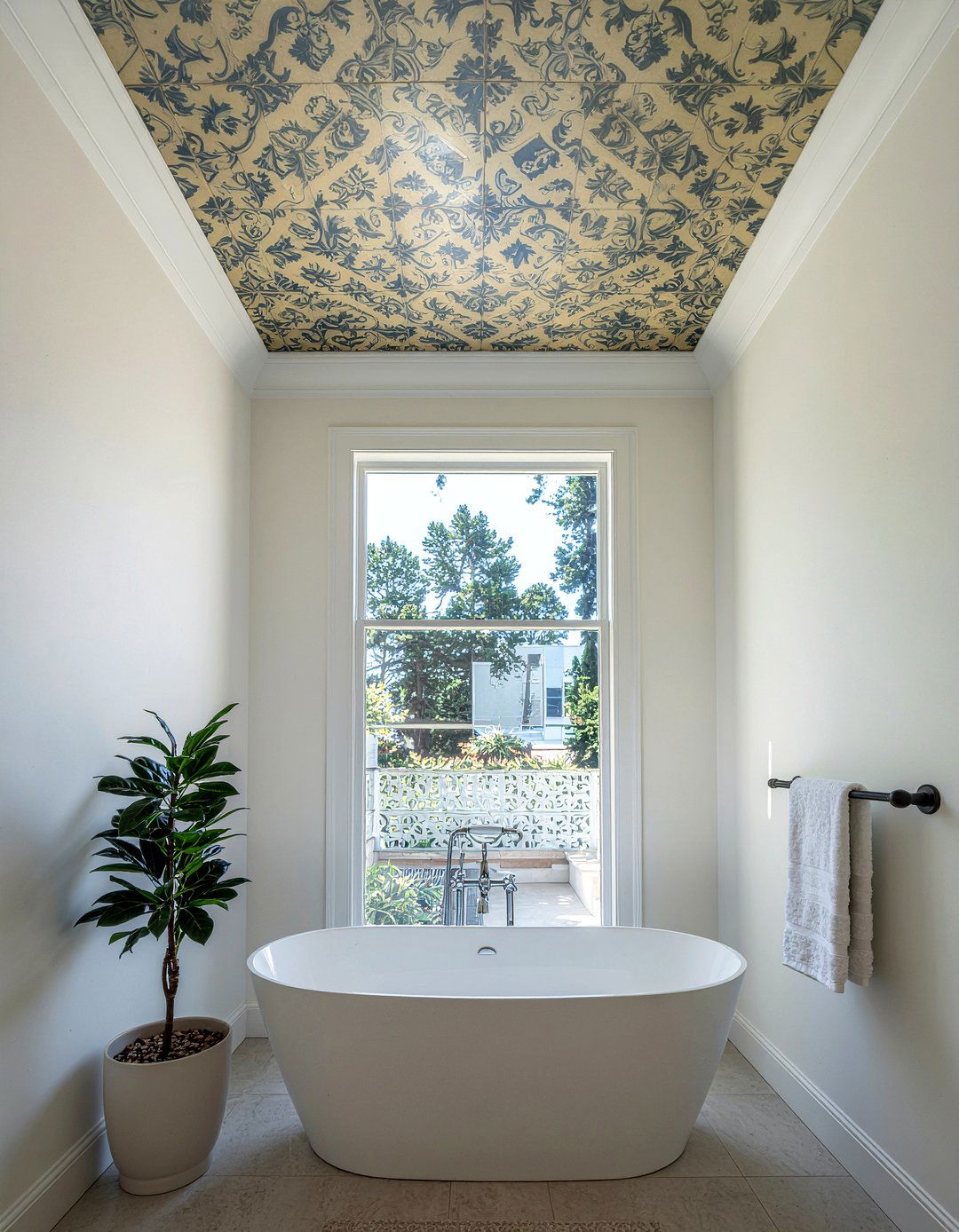 30 Portuguese Tile Bathroom Ideas for a Mediterranean Look