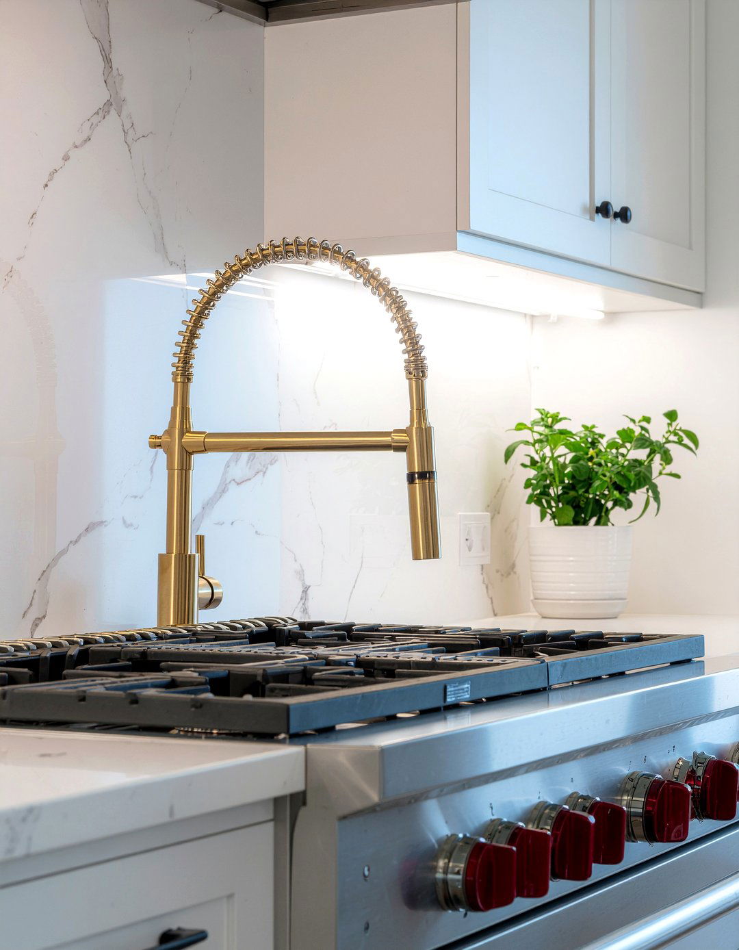 Pot Filler Over Stove - 30 show home kitchen ideas