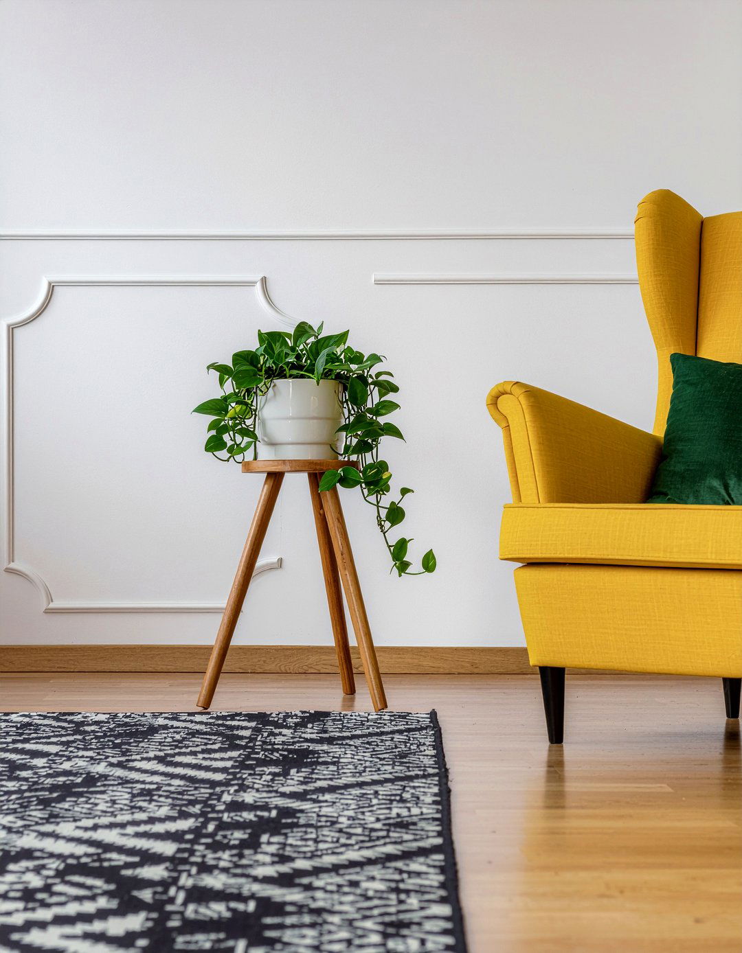 Pothos On Plant Stand - 30 living room pothos ideas