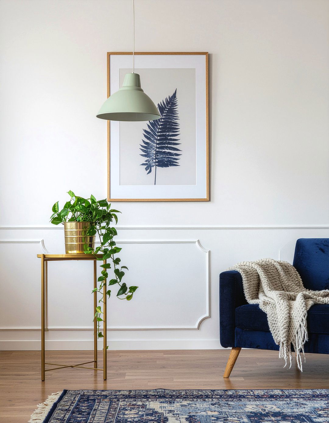 Pothos On Side Table - 30 living room pothos ideas