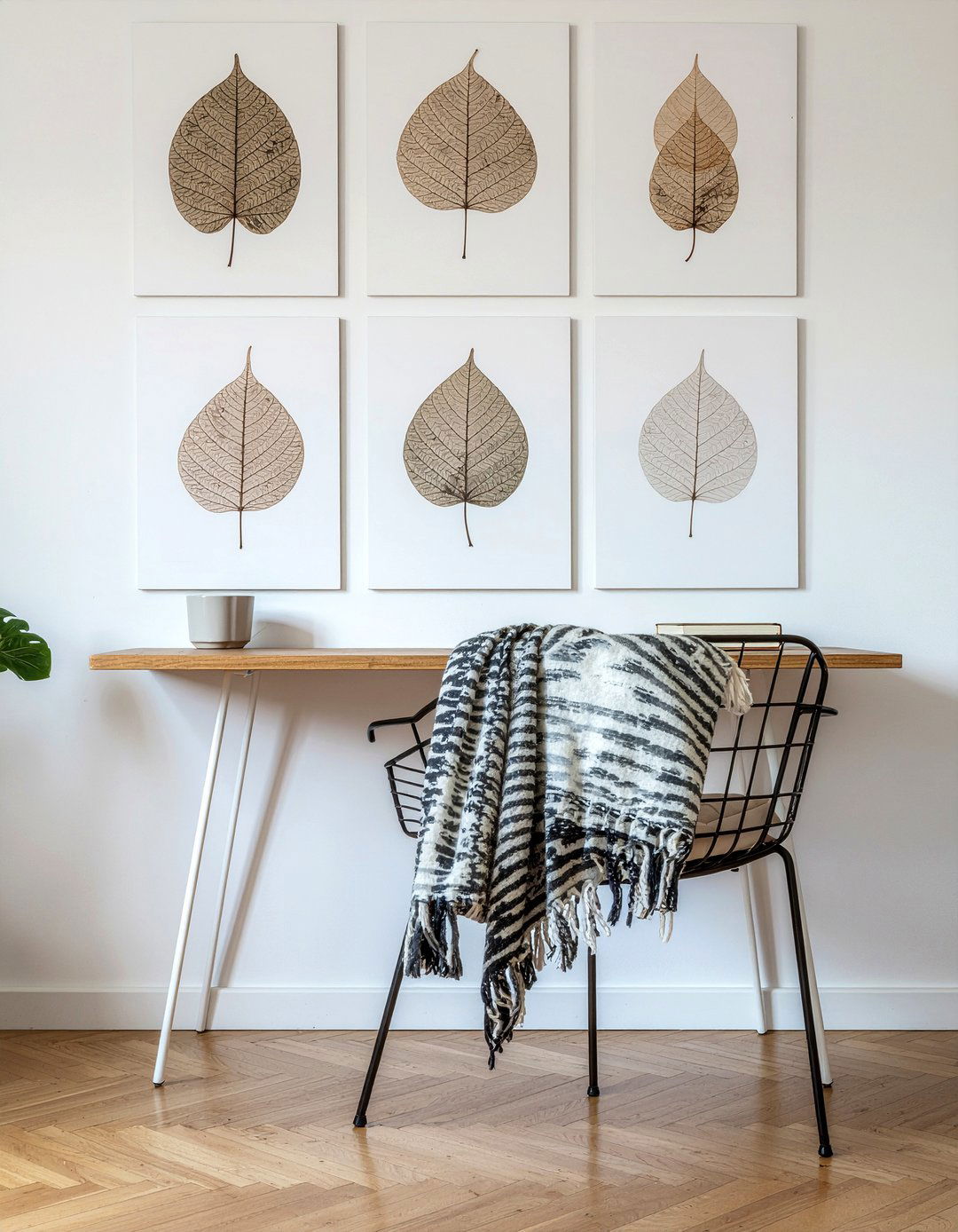 Pressed Leaf Art - 30 handmade bedroom ideas