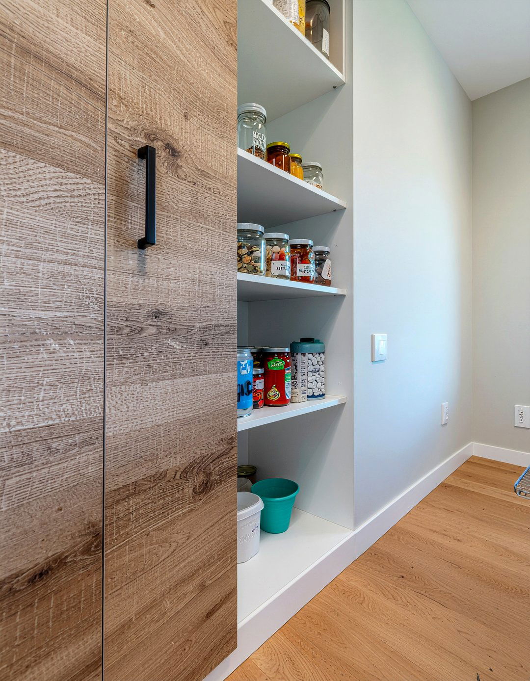 Pull Out Pantry Cabinets - 30 kitchen cabinet ideas