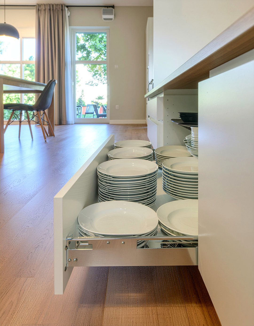Pull out cabinet drawers - 30 dining room storage ideas