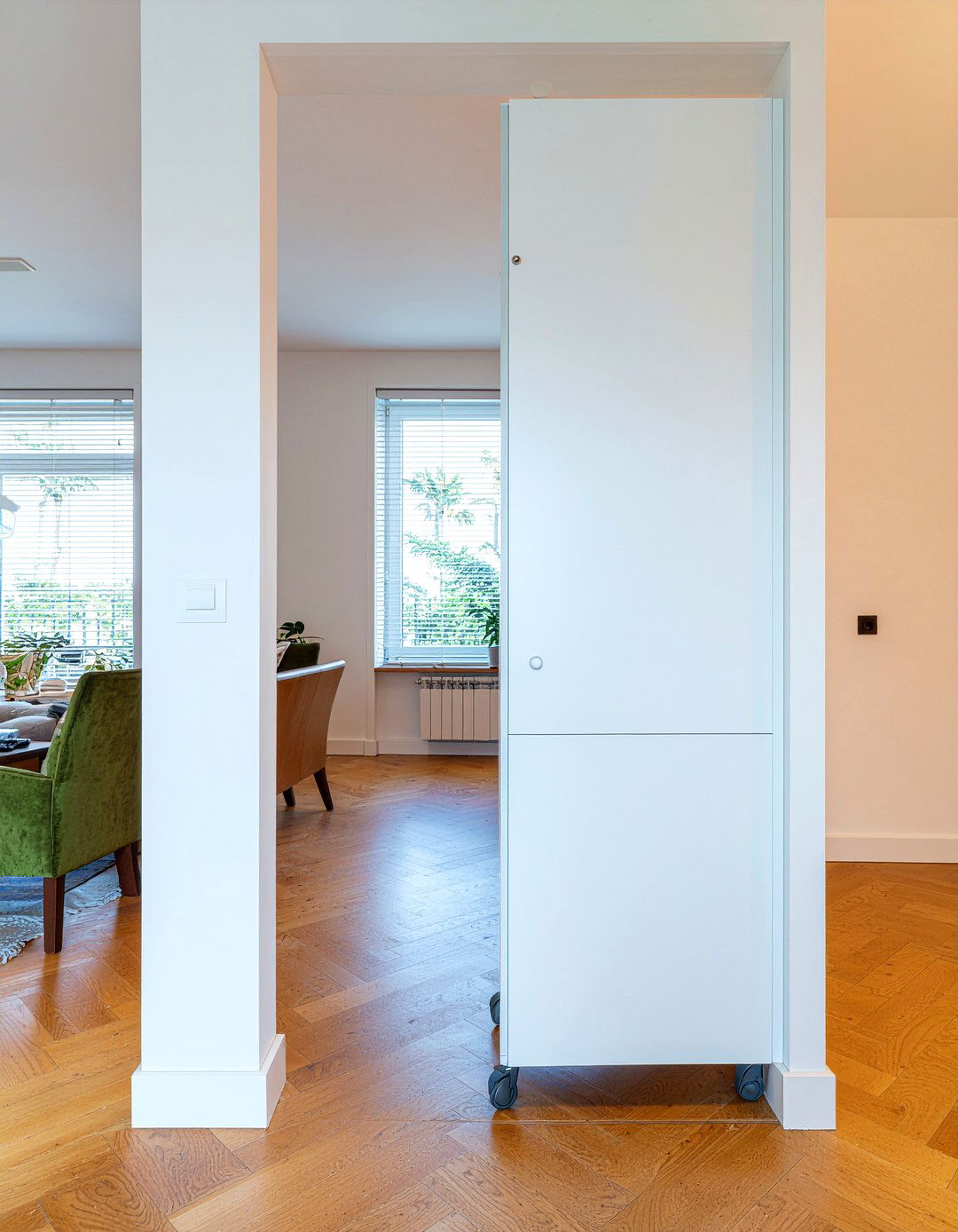 Pull out storage tower - 30 living room storage unit ideas