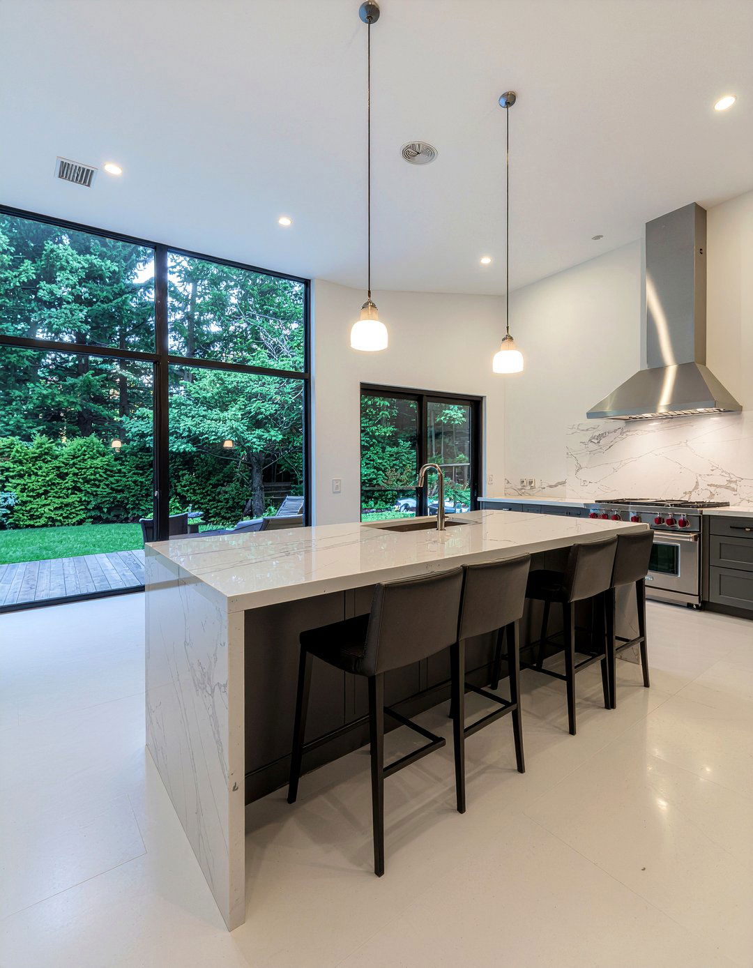 Quartz Backsplash Waterfall Island - 30 quartz backsplash kitchen ideas