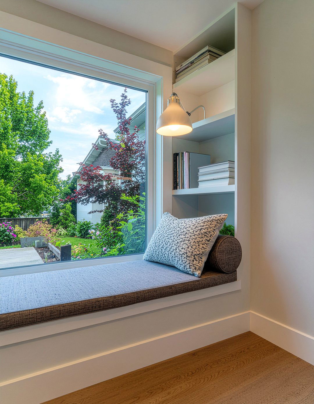 Reading nook - 30 wellness living room ideas