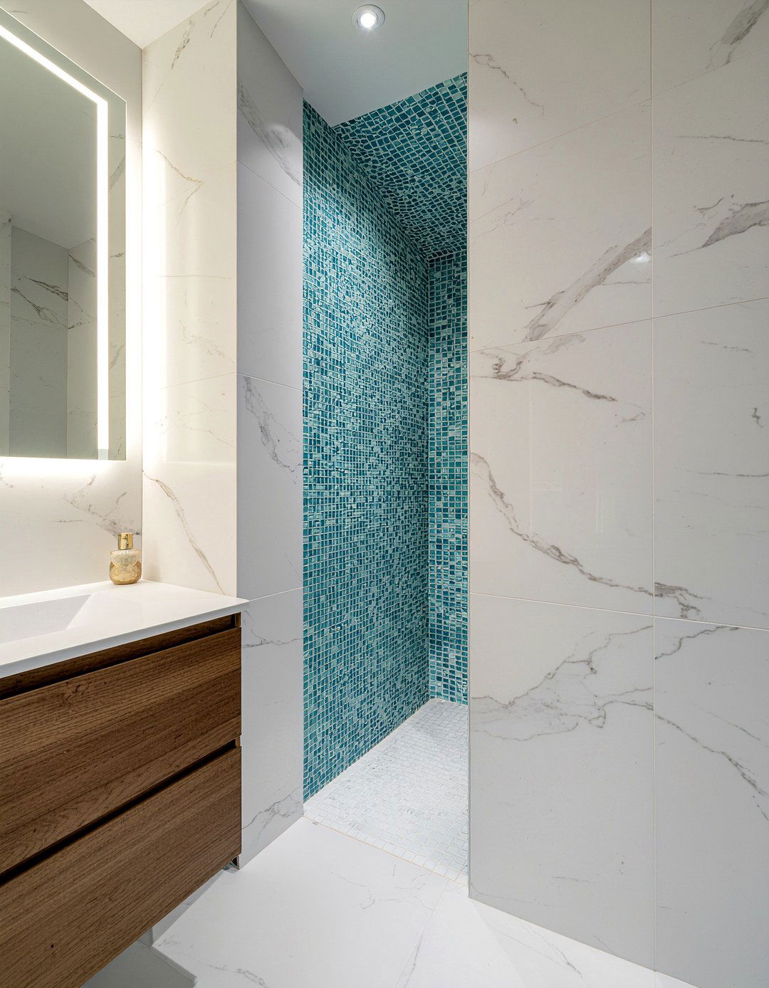 Recessed Wall Niche - 30 bathroom major renovation ideas