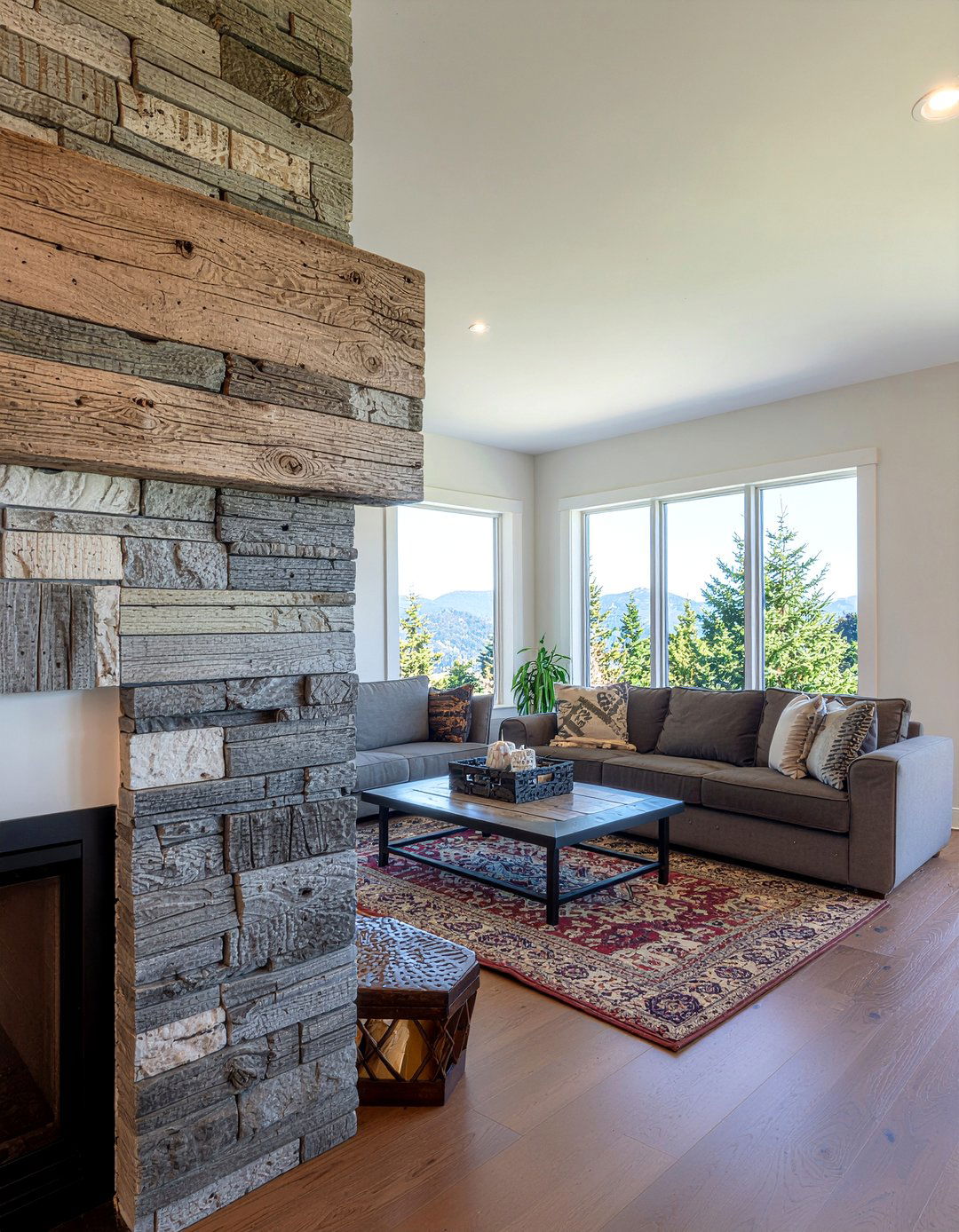 Reclaimed Wood Mantle - 30 textured living room ideas