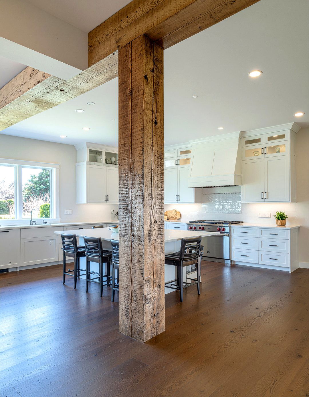 Reclaimed wood beam wrap - 30 reclaimed wood kitchen ideas