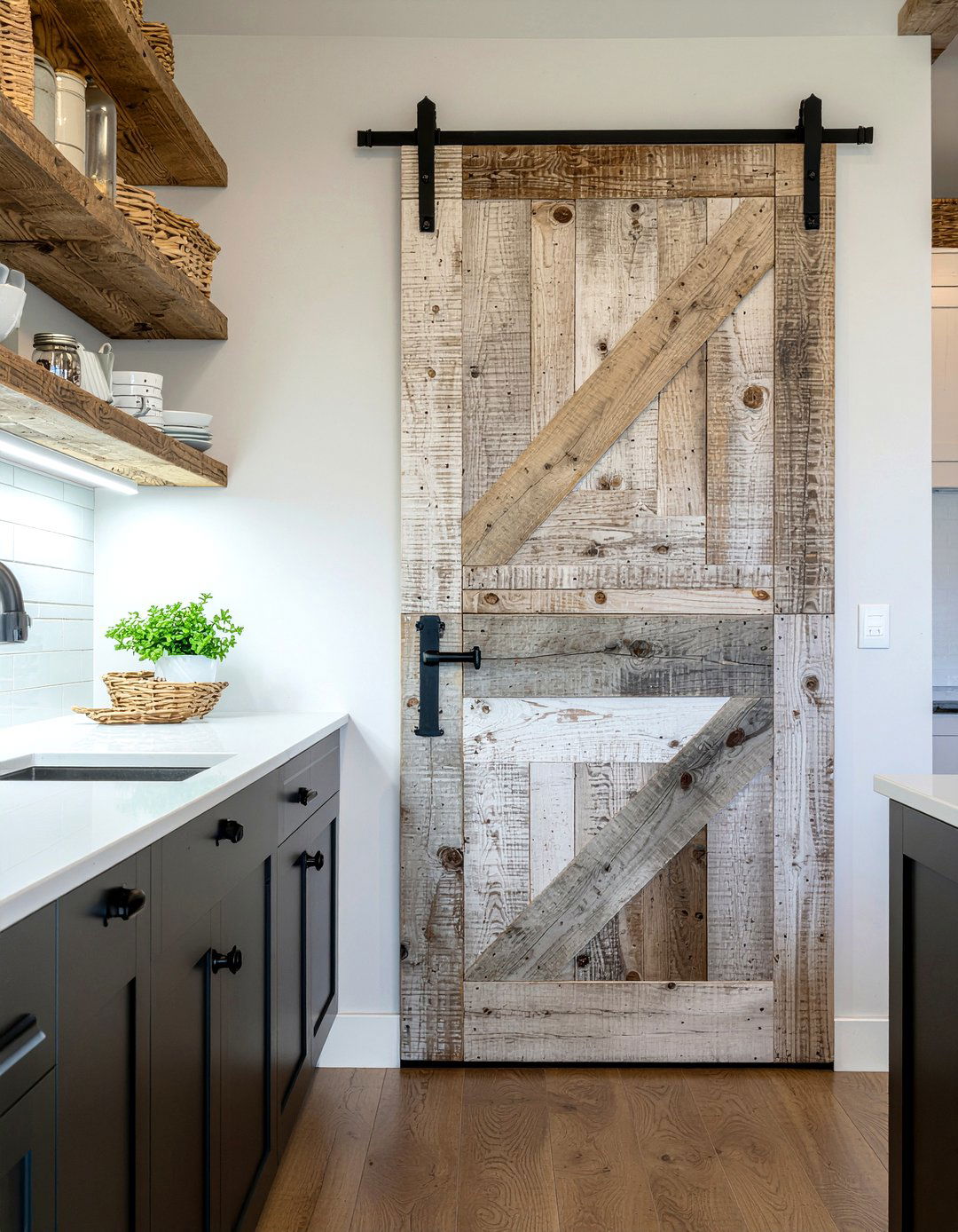 Reclaimed wood kitchen doors - 30 kitchen door ideas