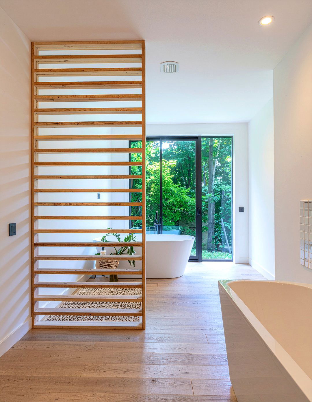 Reclaimed wood partition wall - 30 reclaimed wood bathroom ideas