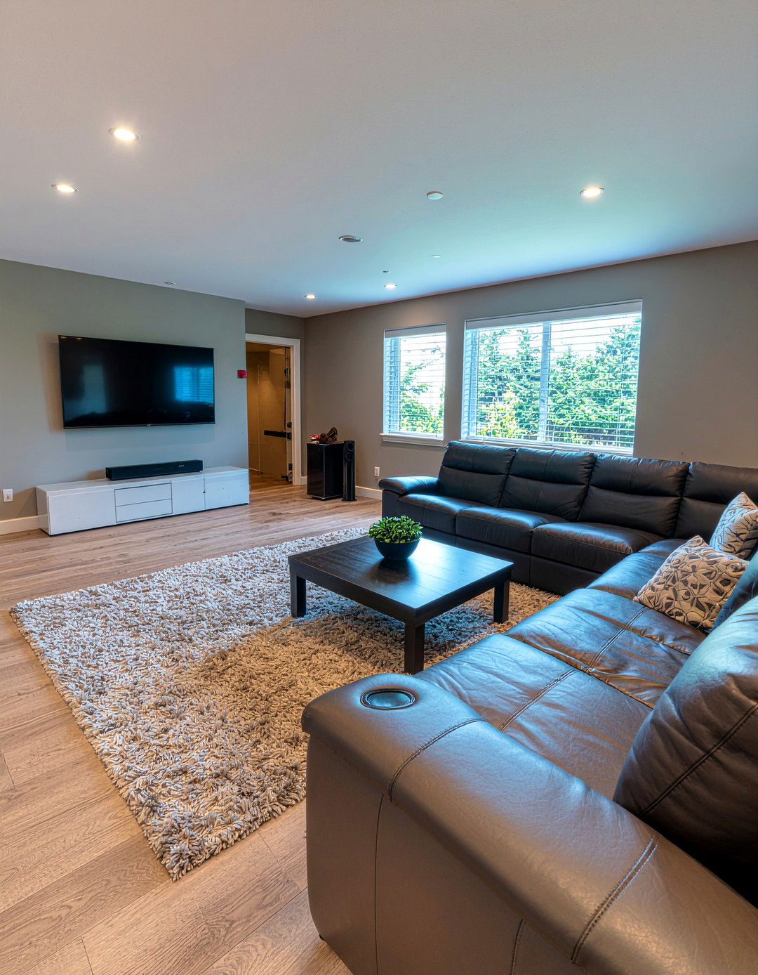 Reclining Sectional Sofa - 30 living room sectional ideas