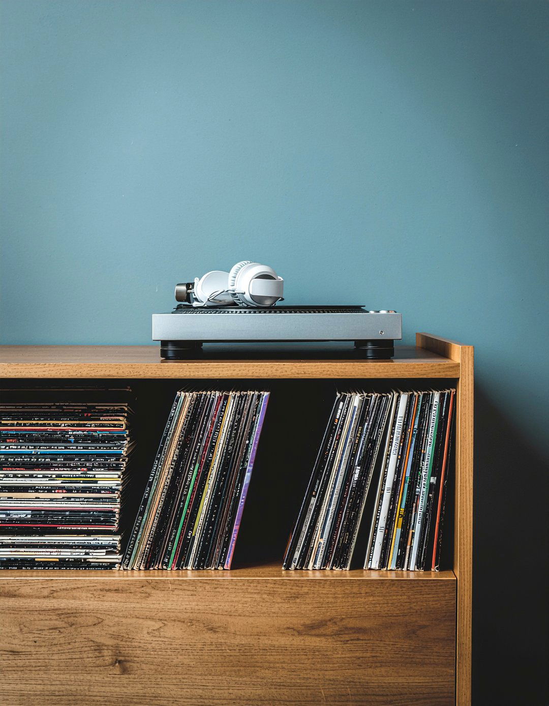 Record Storage Cabinet - 30 music themed living room ideas