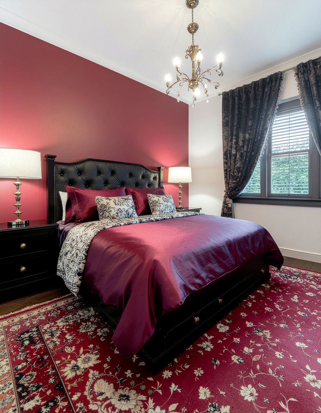 Red Satin Bedding Set - 30 satin bedroom ideas