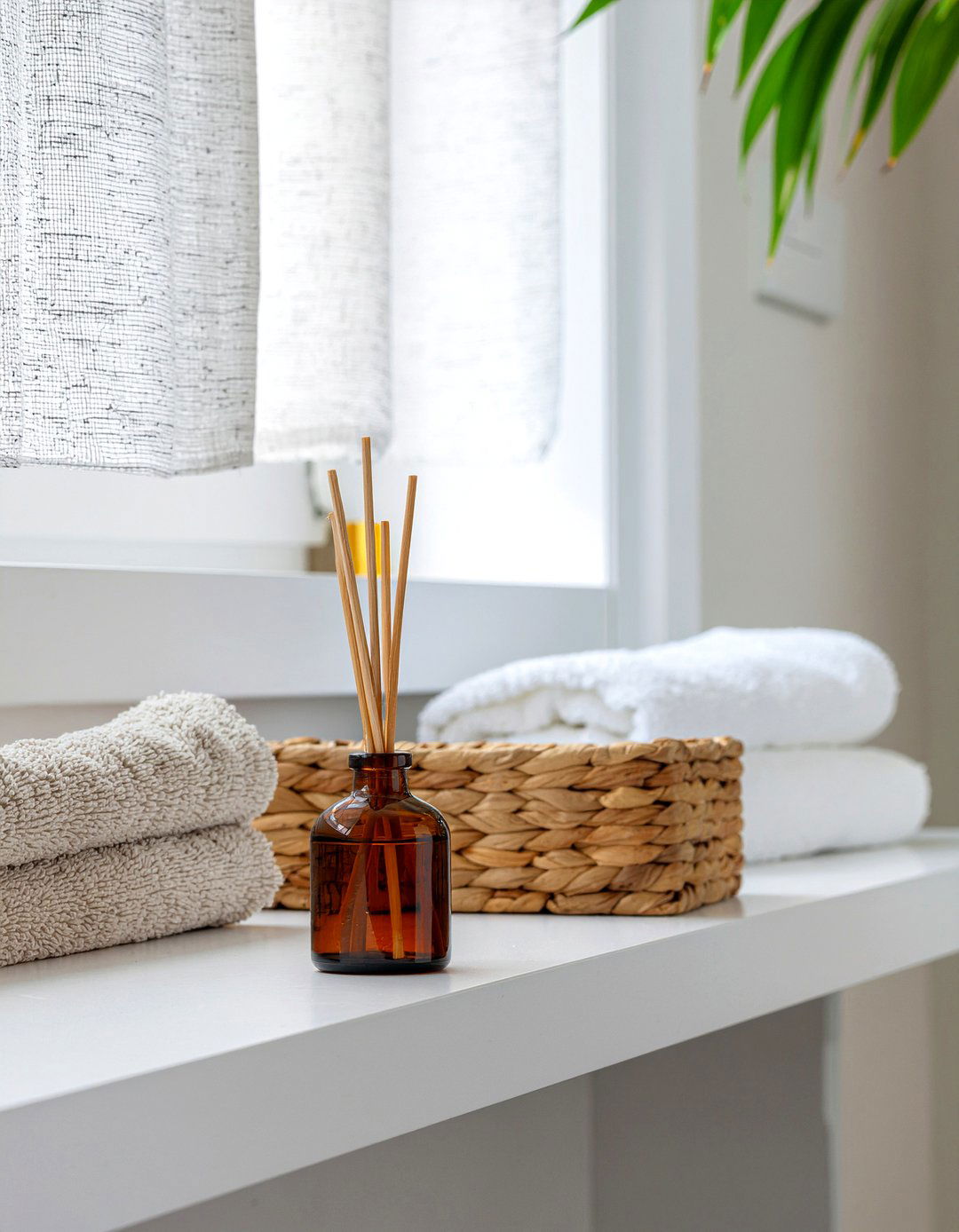 30 Beautiful Bathroom Centerpiece Ideas for a Luxe Look