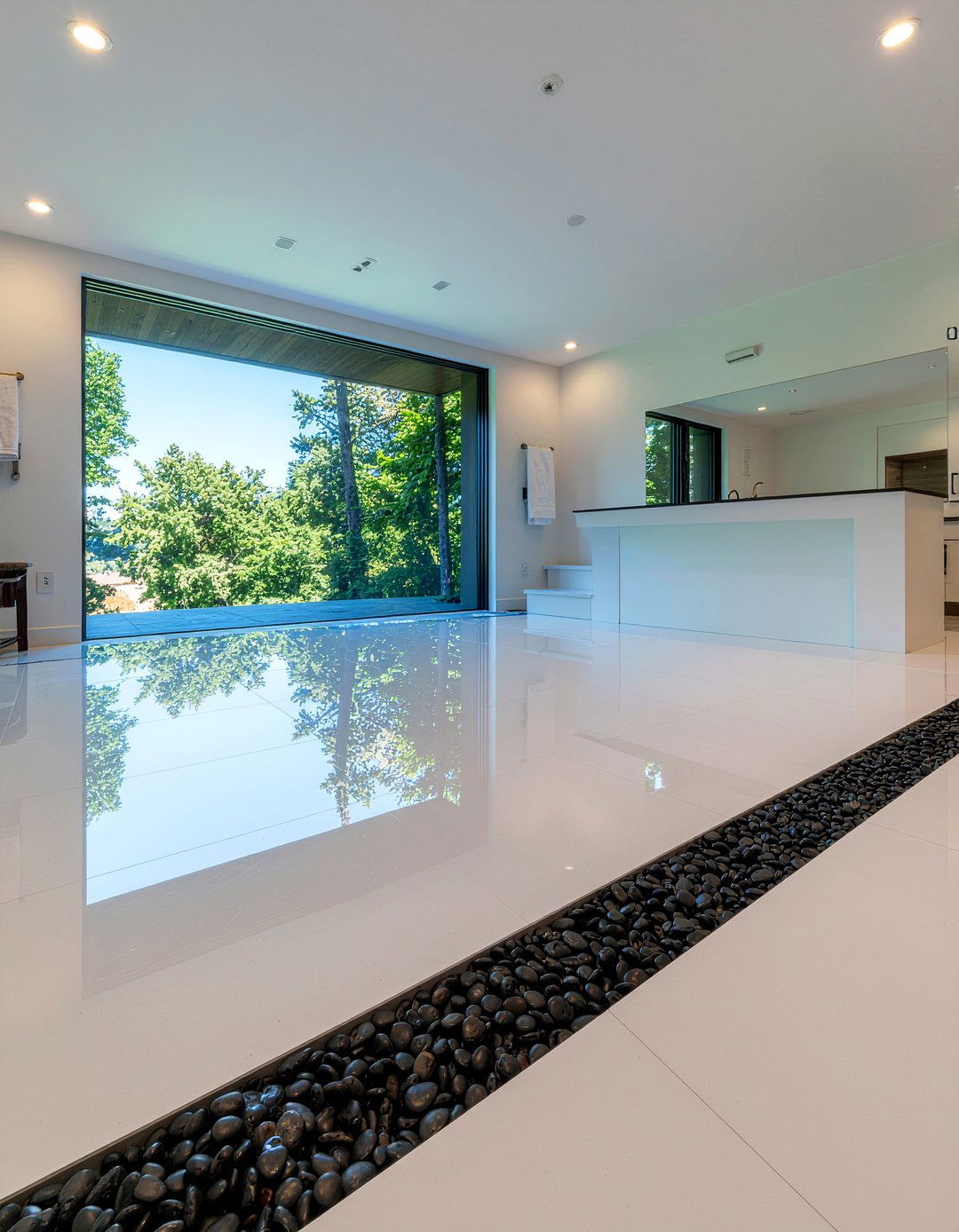 River Rock Border Tile - 30 river rock bathroom ideas