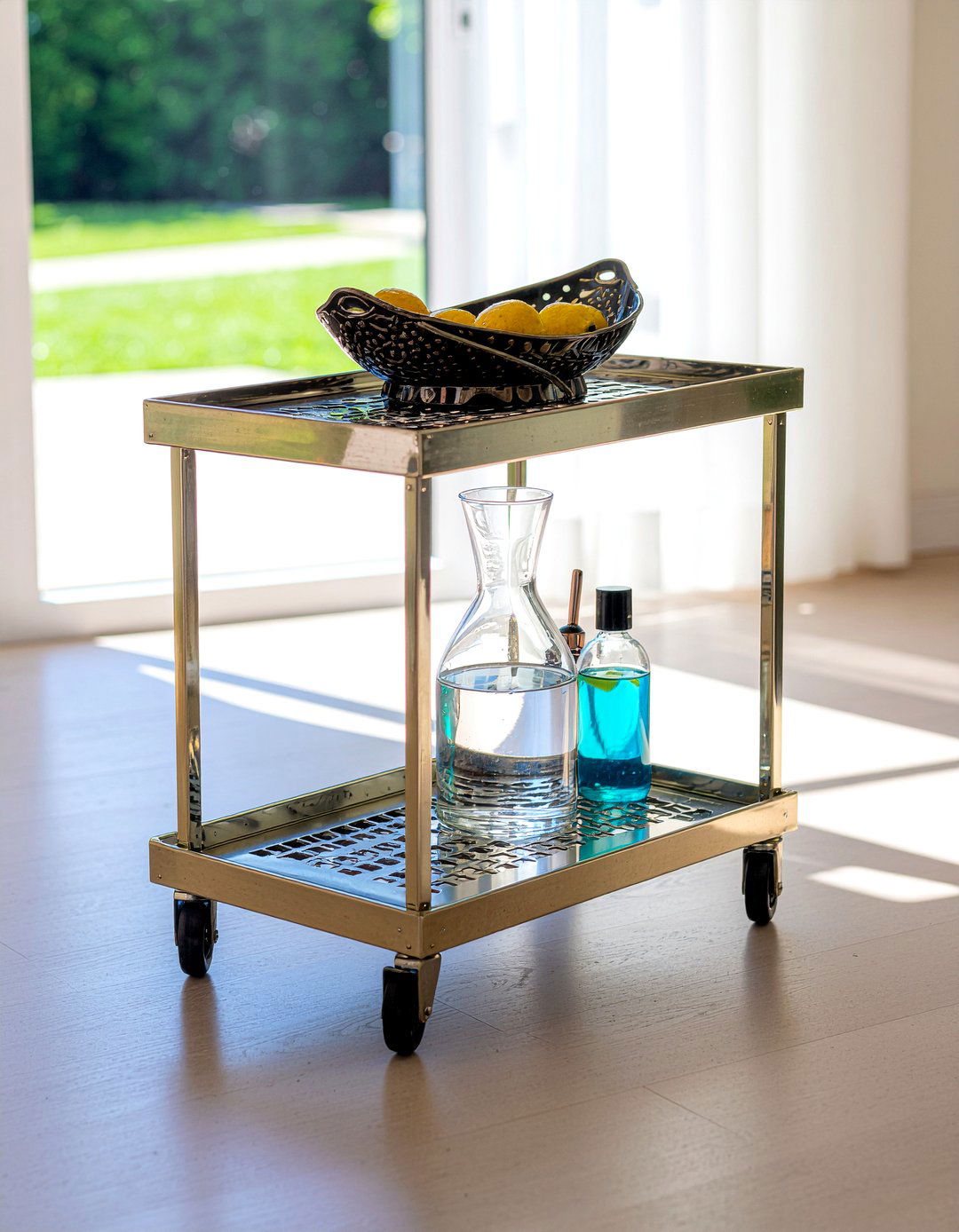 Rolling bar cart - 30 living room drink station ideas