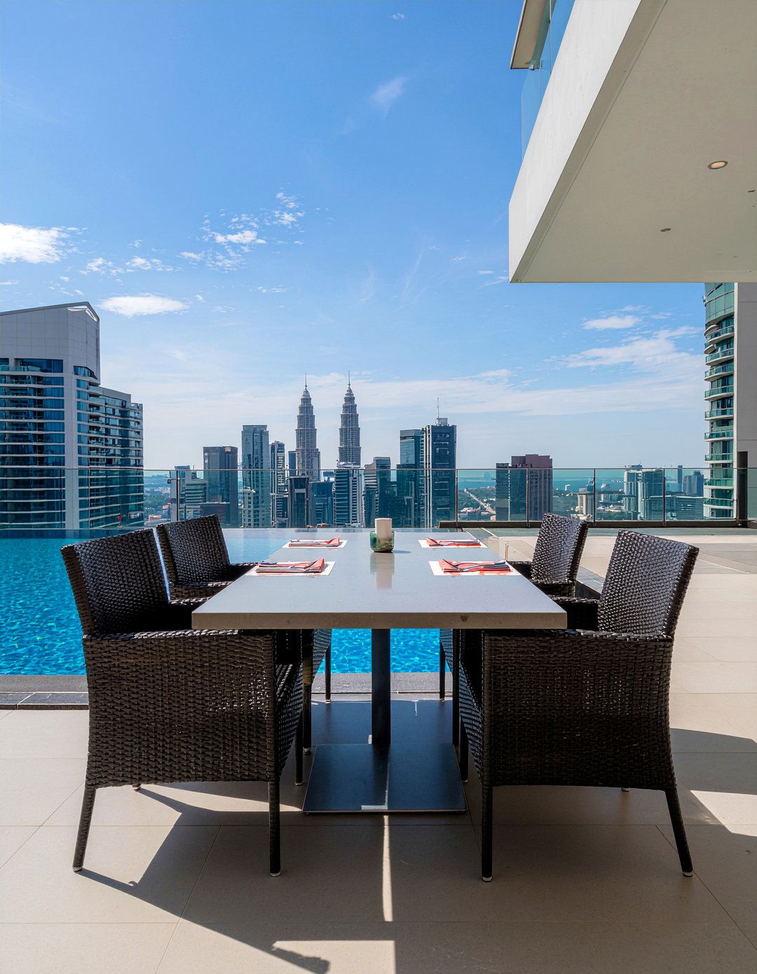 Rooftop Pool Dining - 30 poolside dining ideas