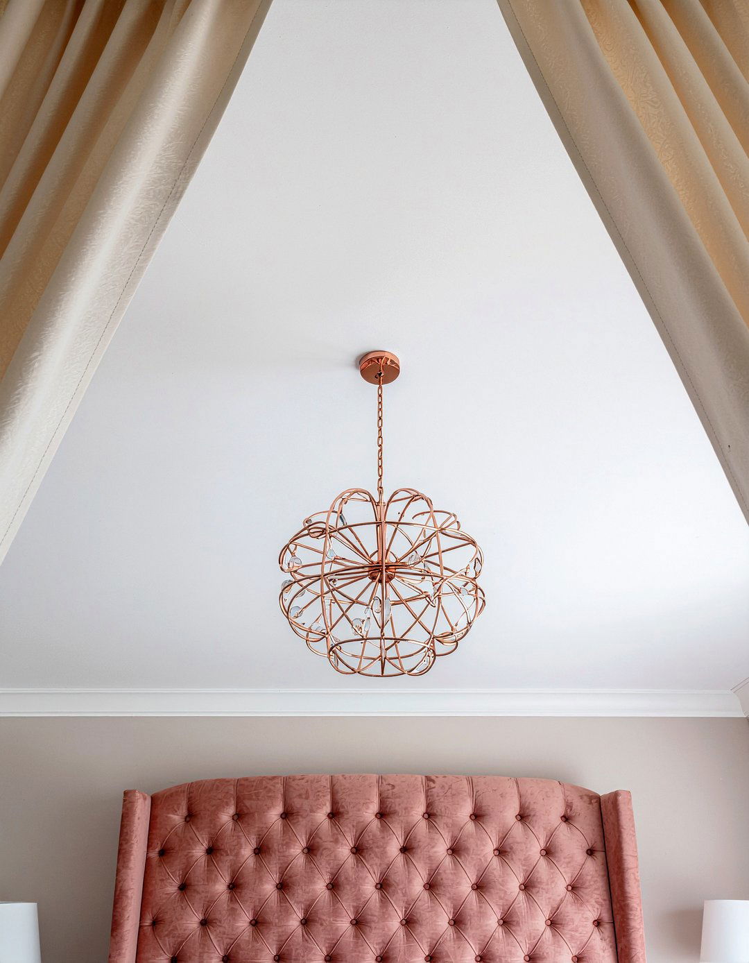 Rose Gold Chandelier - 30 rose bedroom ideas