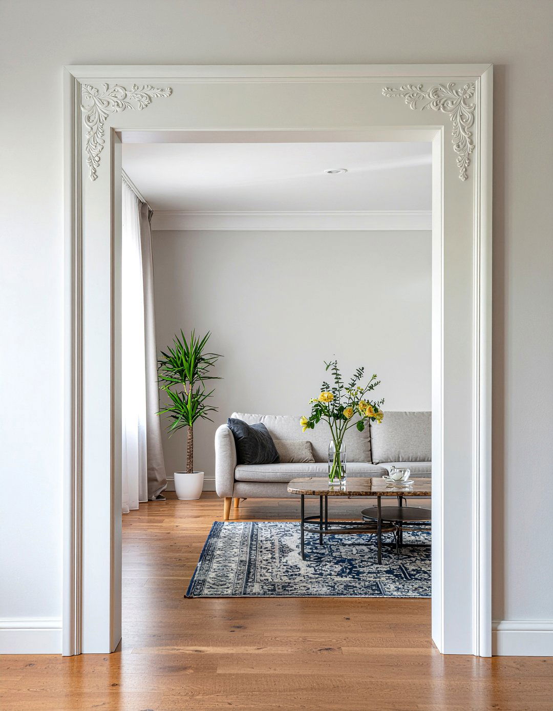 Rosette Corner Blocks - 30 living room trim work ideas