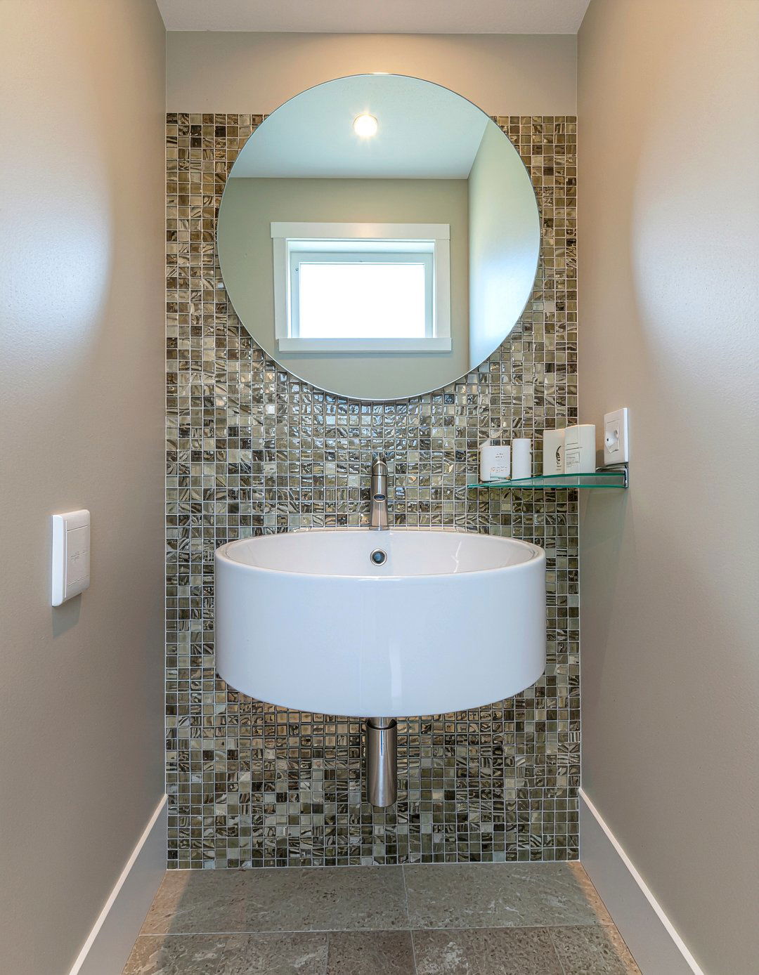 Round Medicine Cabinet - 30 recessed medicine cabinet ideas