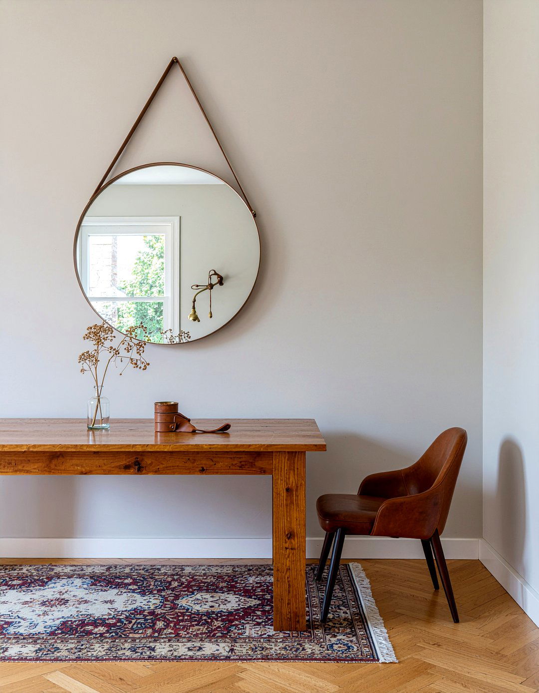 Round Mirror With Leather Strap Hanging - 30 round mirror dining room ideas