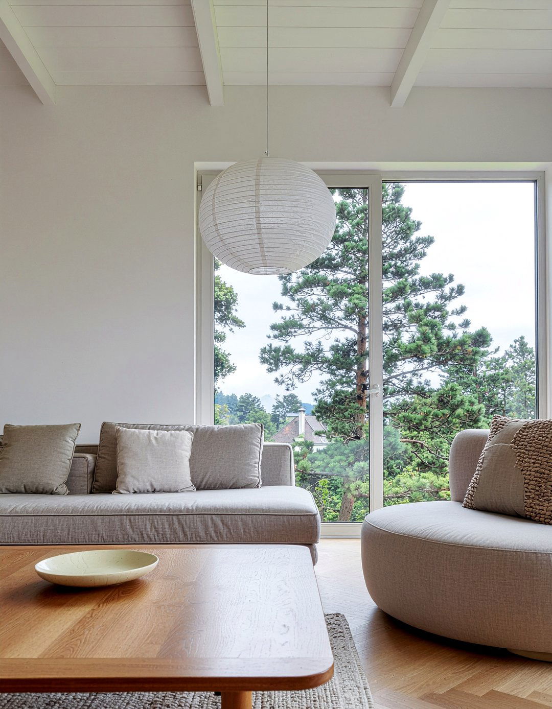 Round Paper Pendant - 30 warm minimalist living room ideas